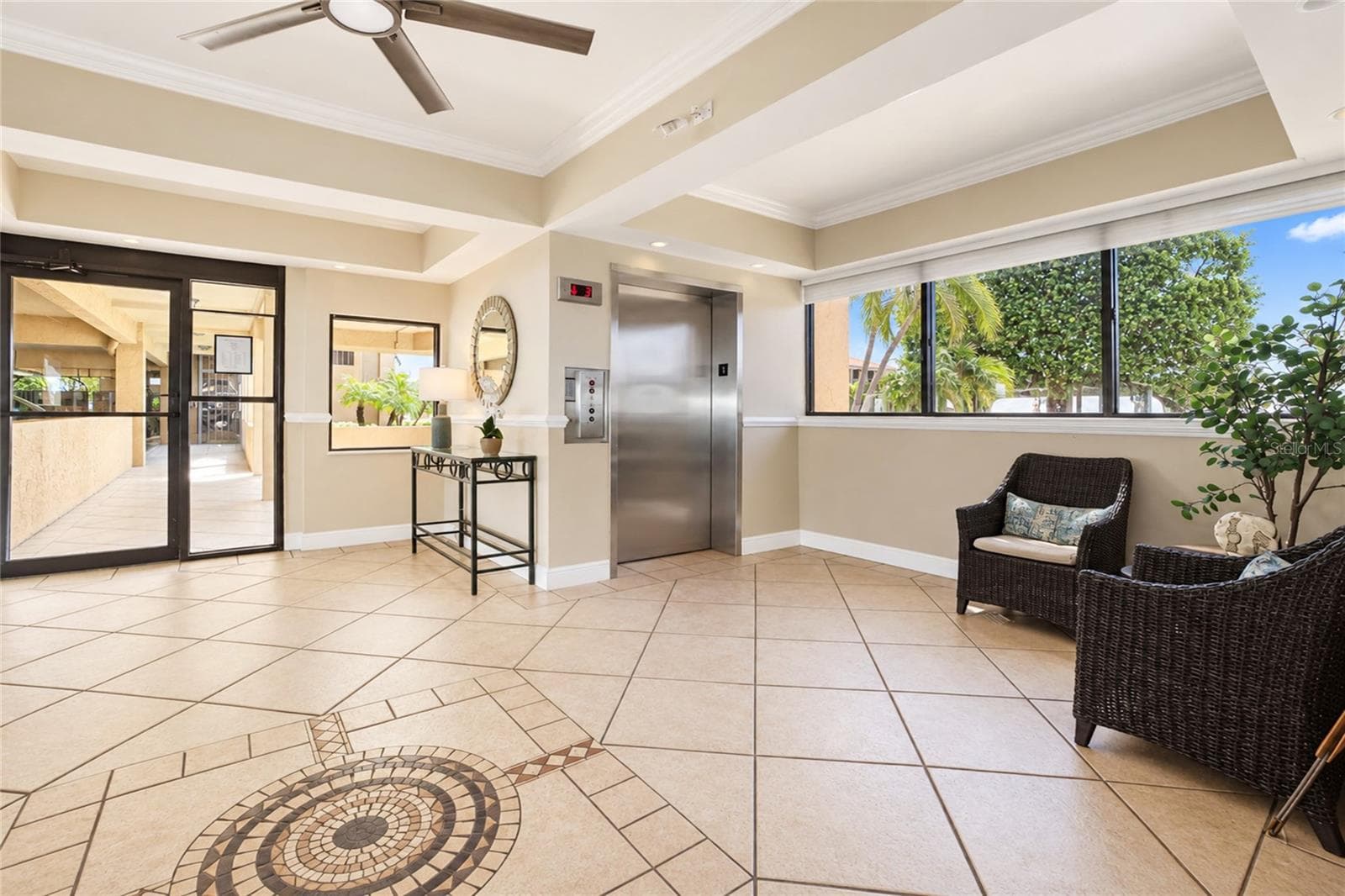 ELEVATOR LOBBY - 1601 PARK BEACH CIR #136/18, PUNTA GORDA