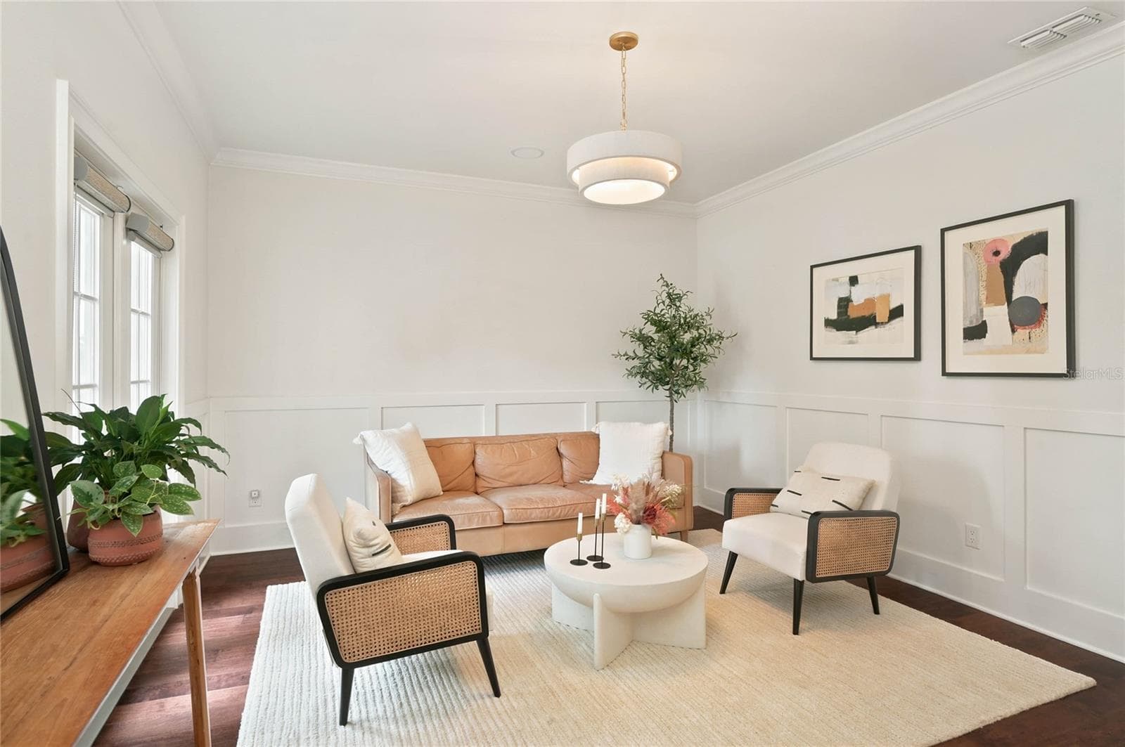 Living space overlooking front patio - 1707 ASHER LN, ORLANDO