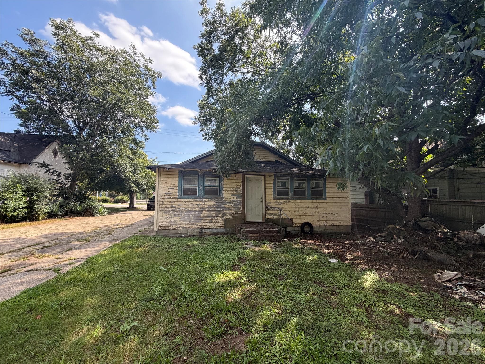Single Family Residence at 813 N Long Street, Salisbury, photo 2 of 8