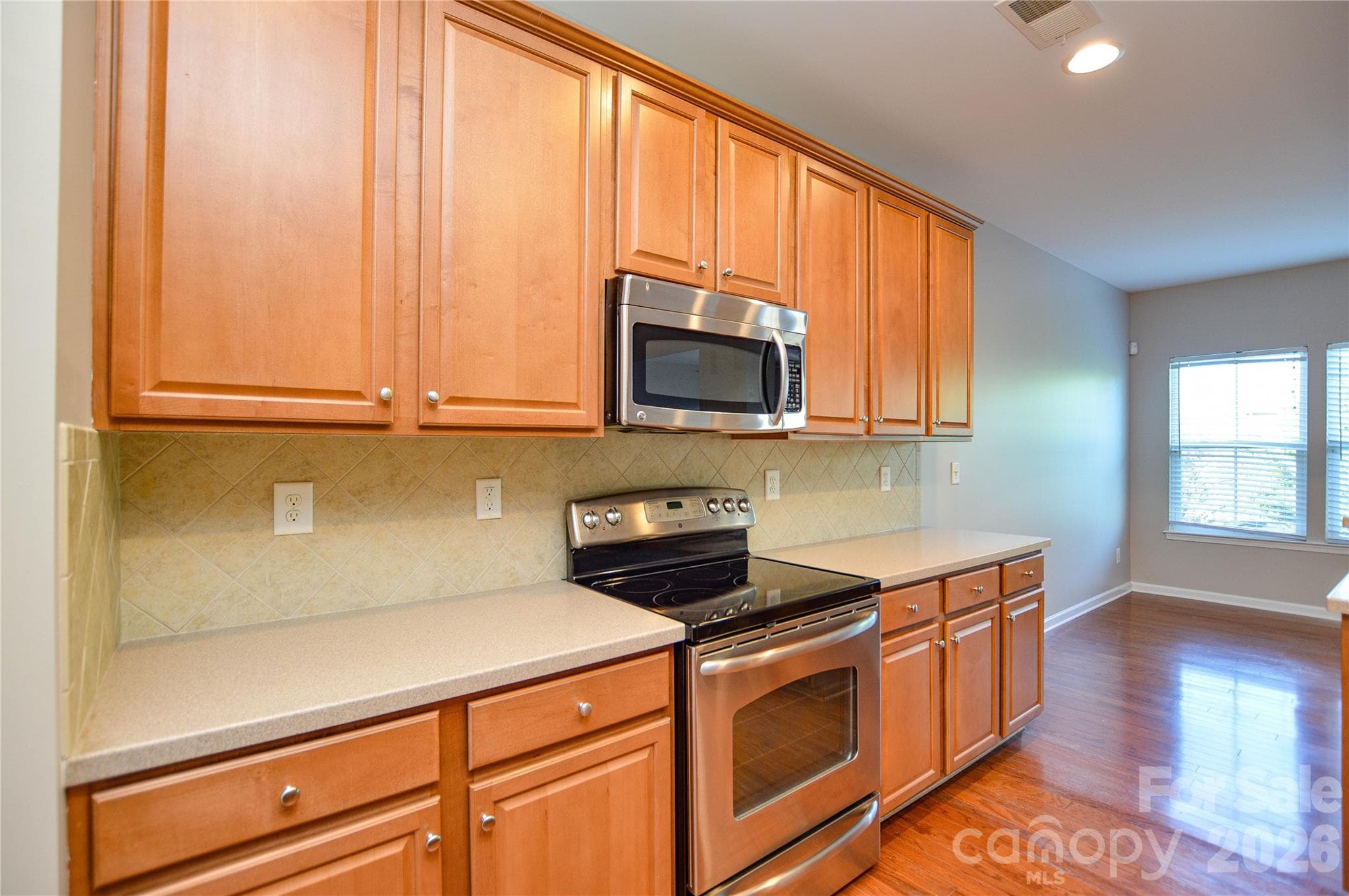 Single Family Residence at 6720 Eastfield Park Drive, Charlotte, photo 14 of 39