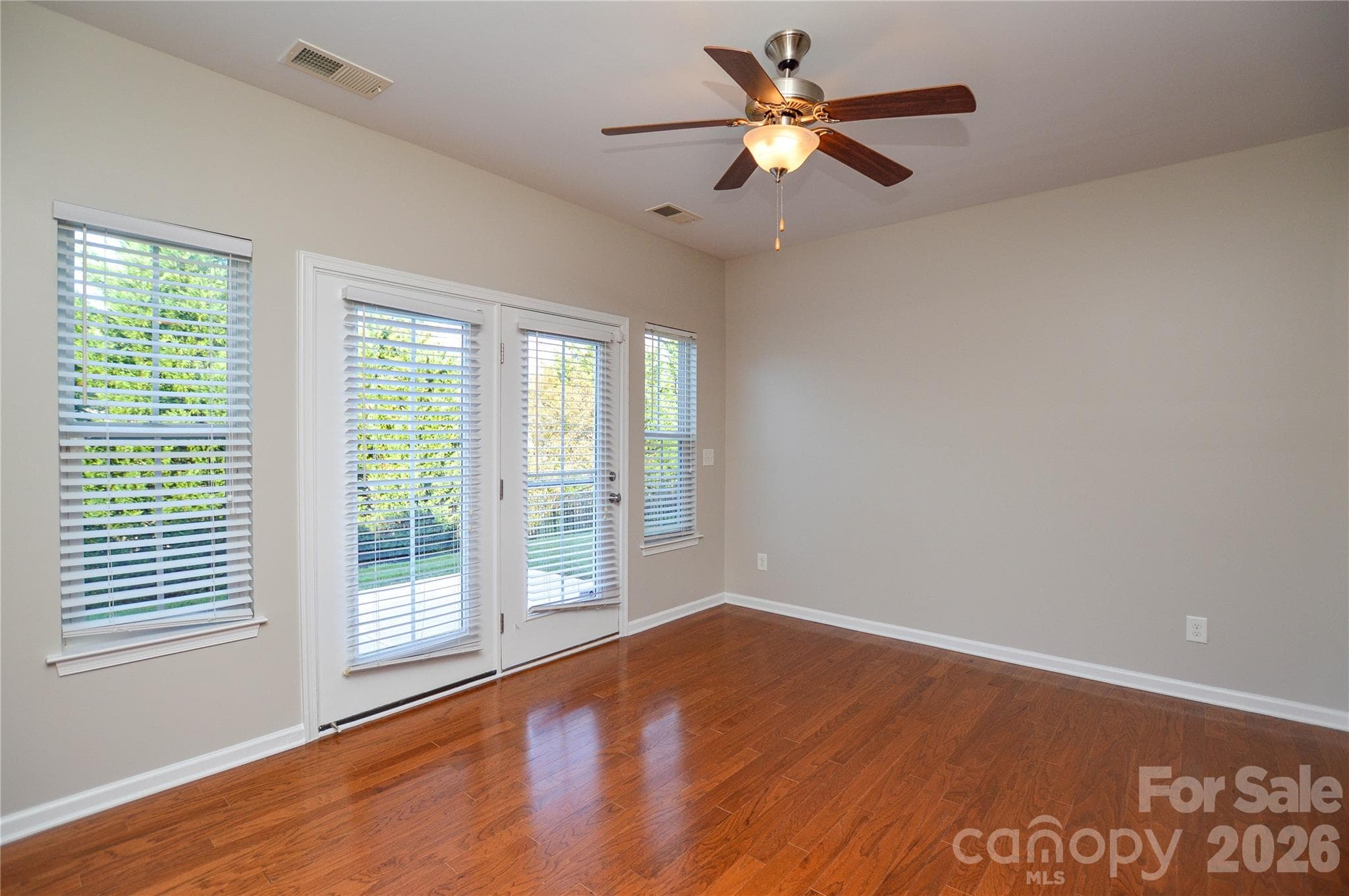 Single Family Residence at 6720 Eastfield Park Drive, Charlotte, photo 18 of 39