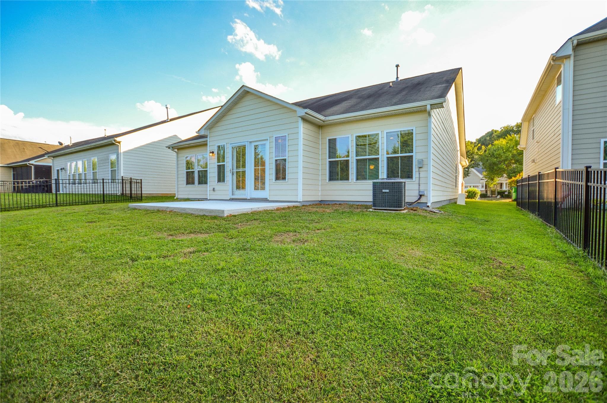 Single Family Residence at 6720 Eastfield Park Drive, Charlotte, photo 37 of 39