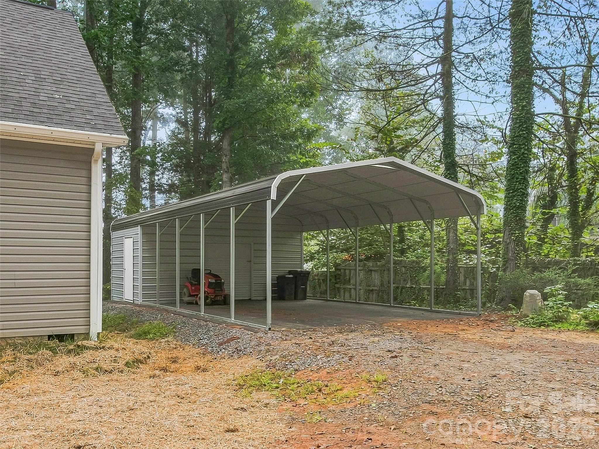 Single Family Residence at 552 Bass Lake Drive, Pisgah Forest, photo 7 of 43