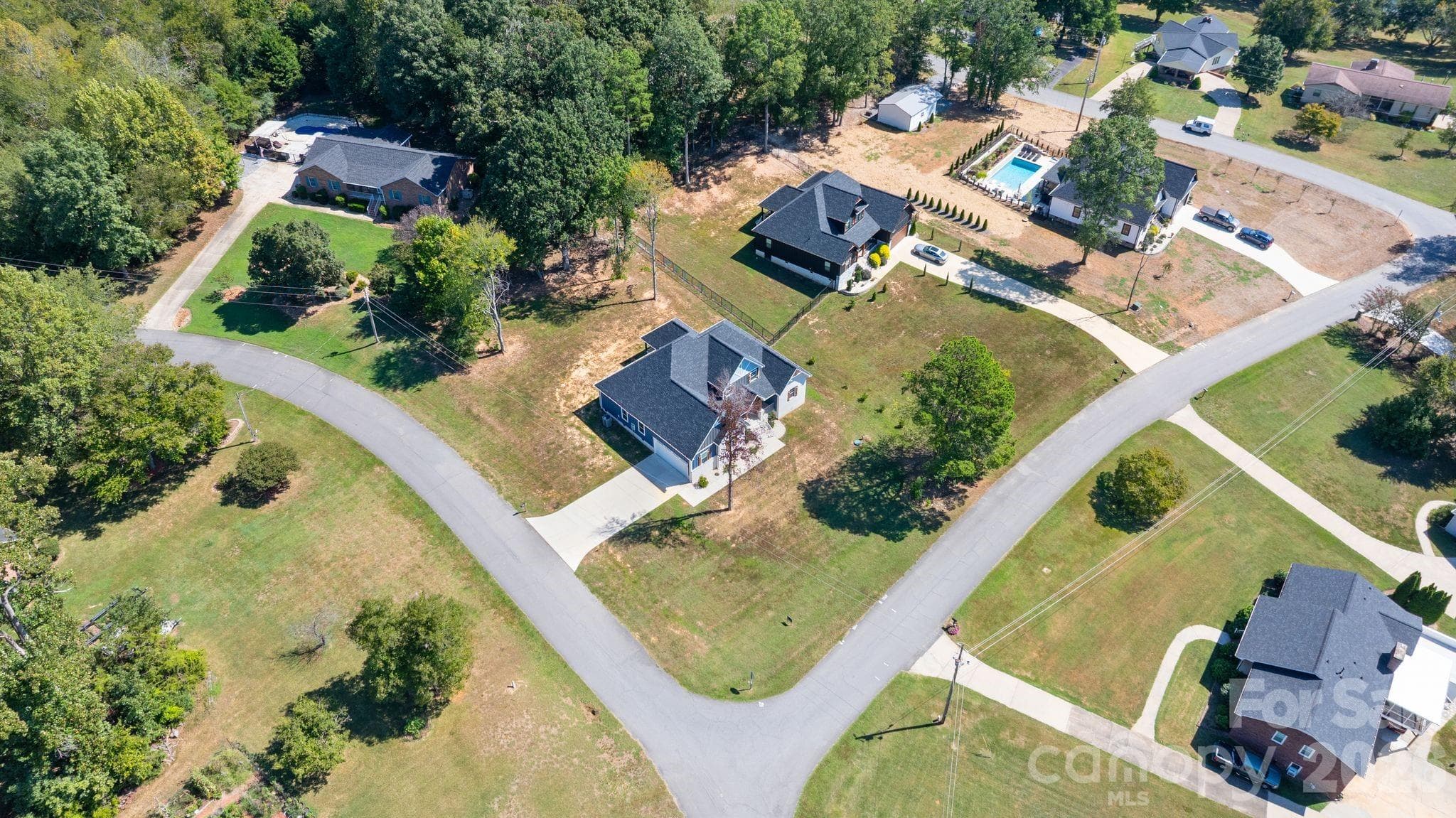Single Family Residence at 167 Harbor Point Drive, Cherryville, photo 6 of 88