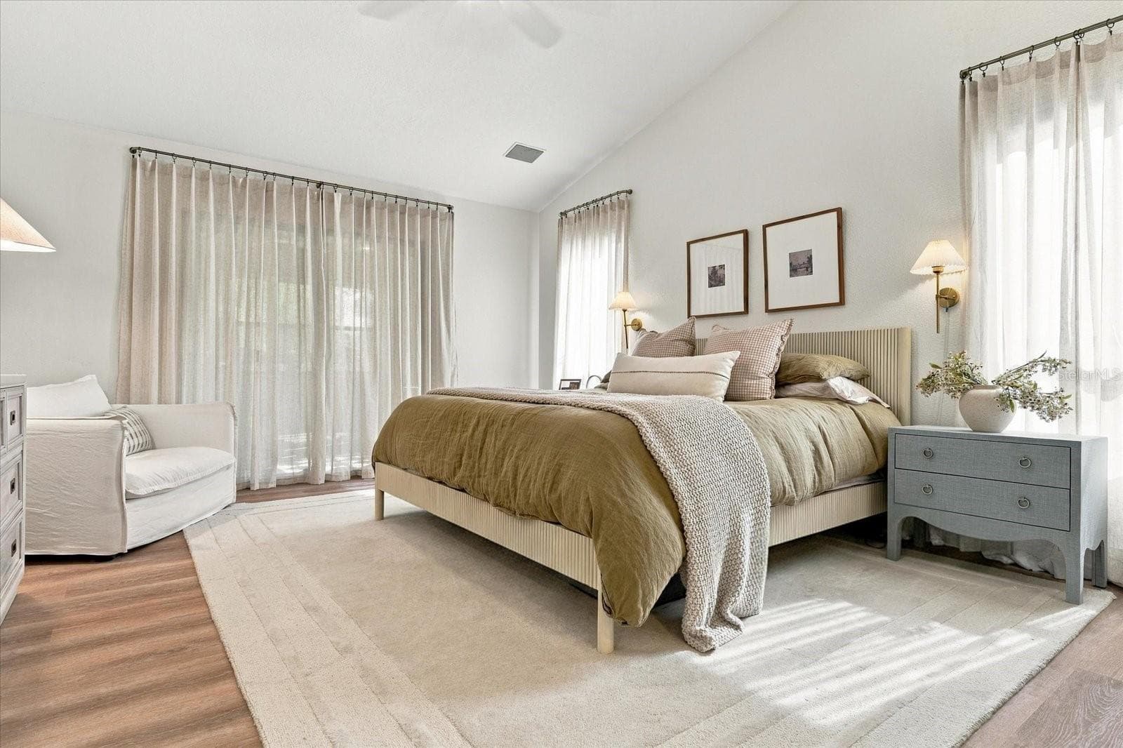 Primary Bedroom - 1515 MIDNIGHT PASS WAY, CLEARWATER