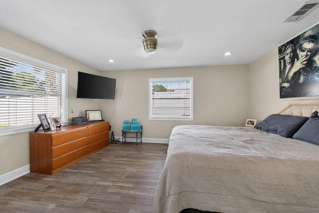 Single Family Residence at 4710 W TRILBY AVE, TAMPA, photo 24 of 65
