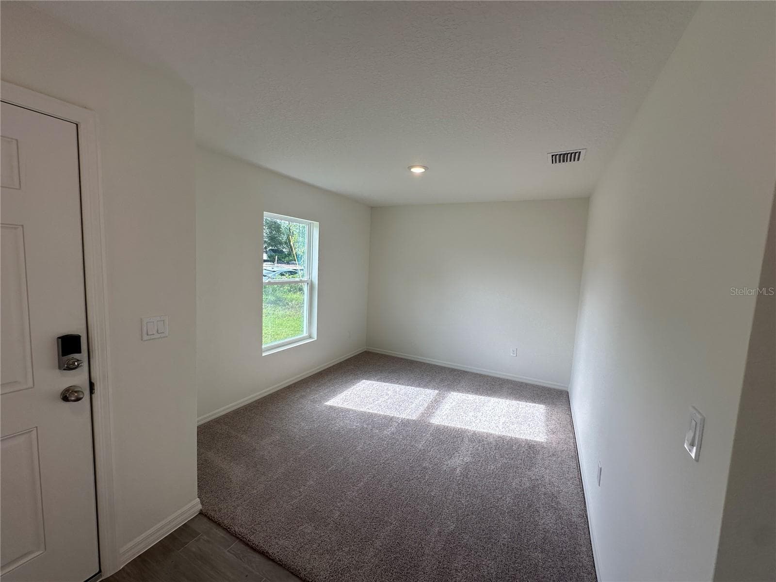 Single Family Residence at 7 REIDSVILLE DR, PALM COAST, photo 3 of 16