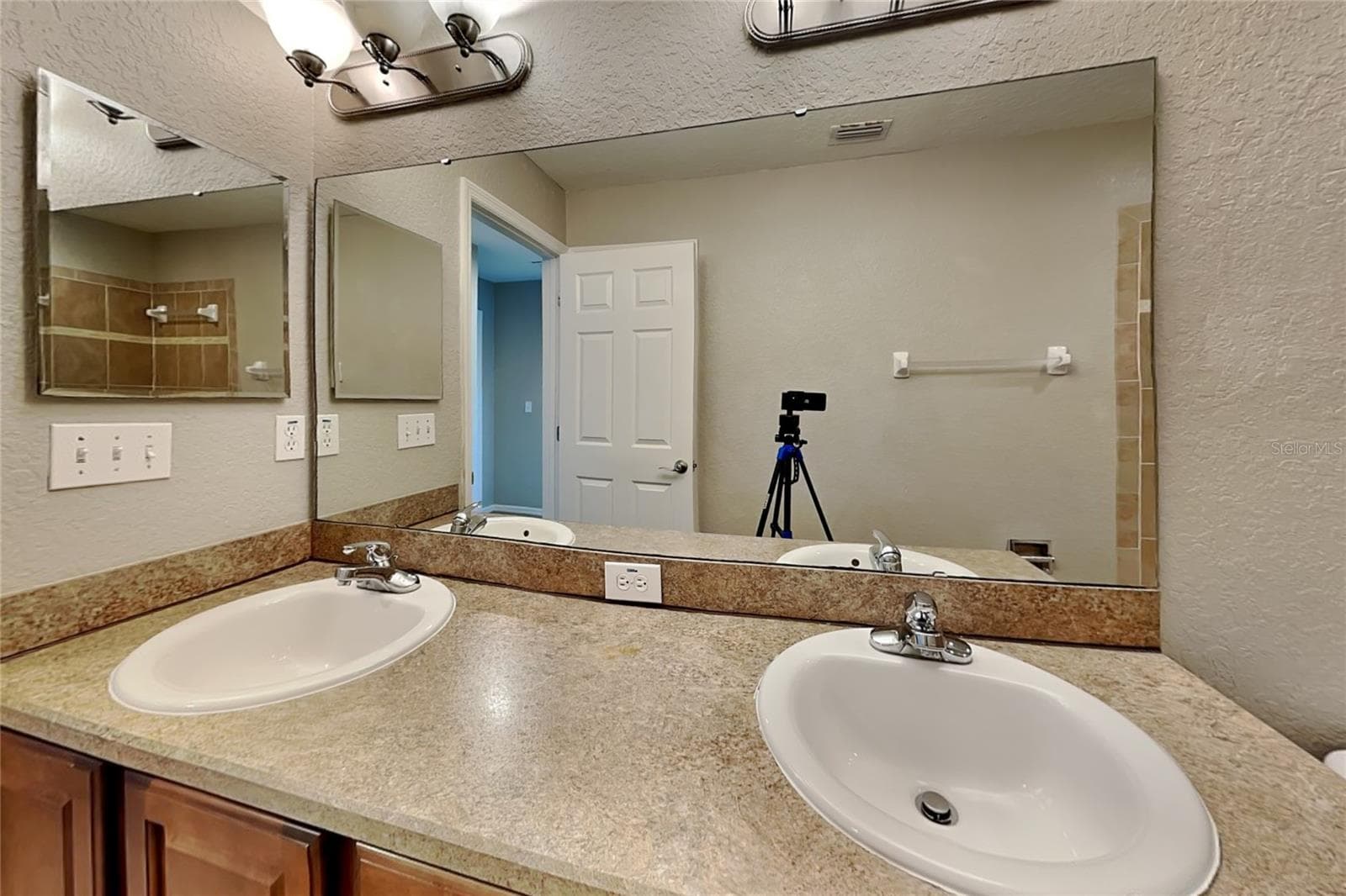 Single Family Residence at MULBERRY, photo 18 of 22