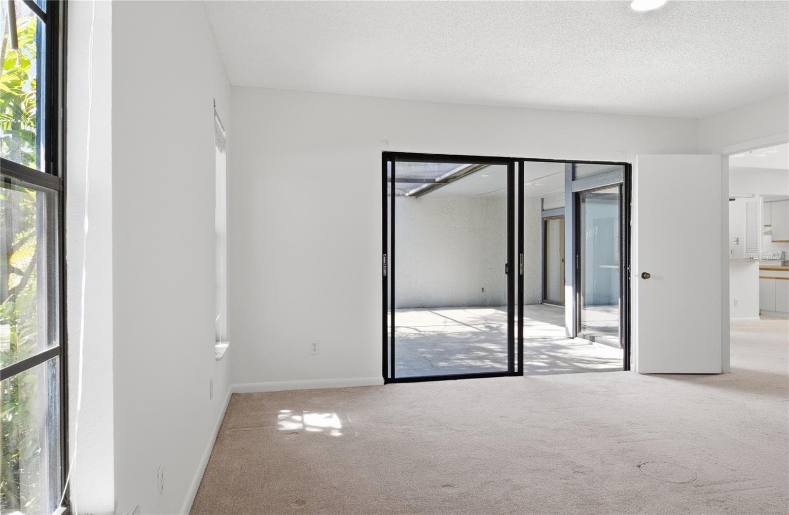 Townhouse at 135 PINEWINDS BLVD, OLDSMAR, photo 31 of 49