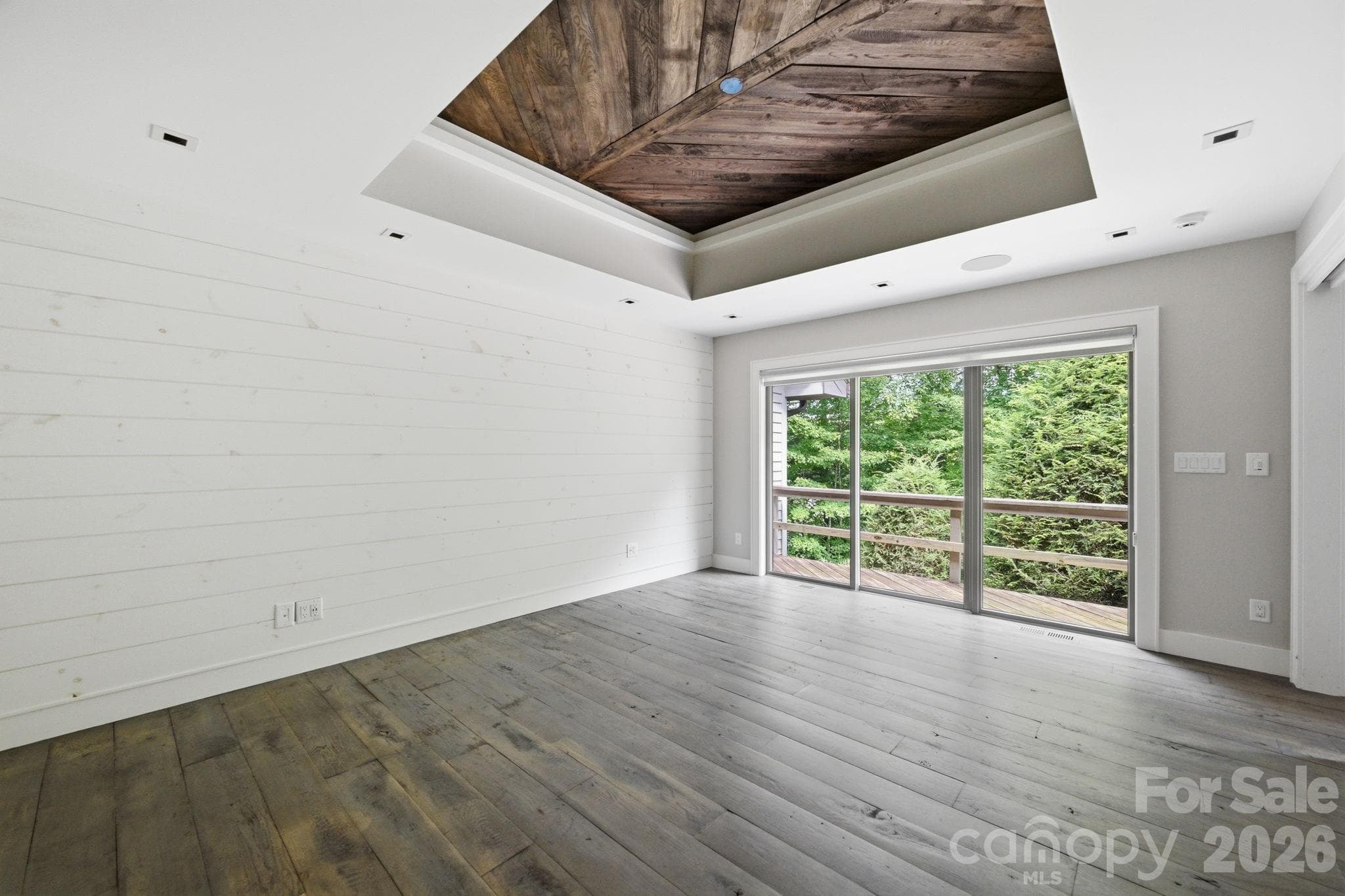 Primary Bedroom with Ensuite Bathroom - 659 Clubhouse Drive, Banner Elk