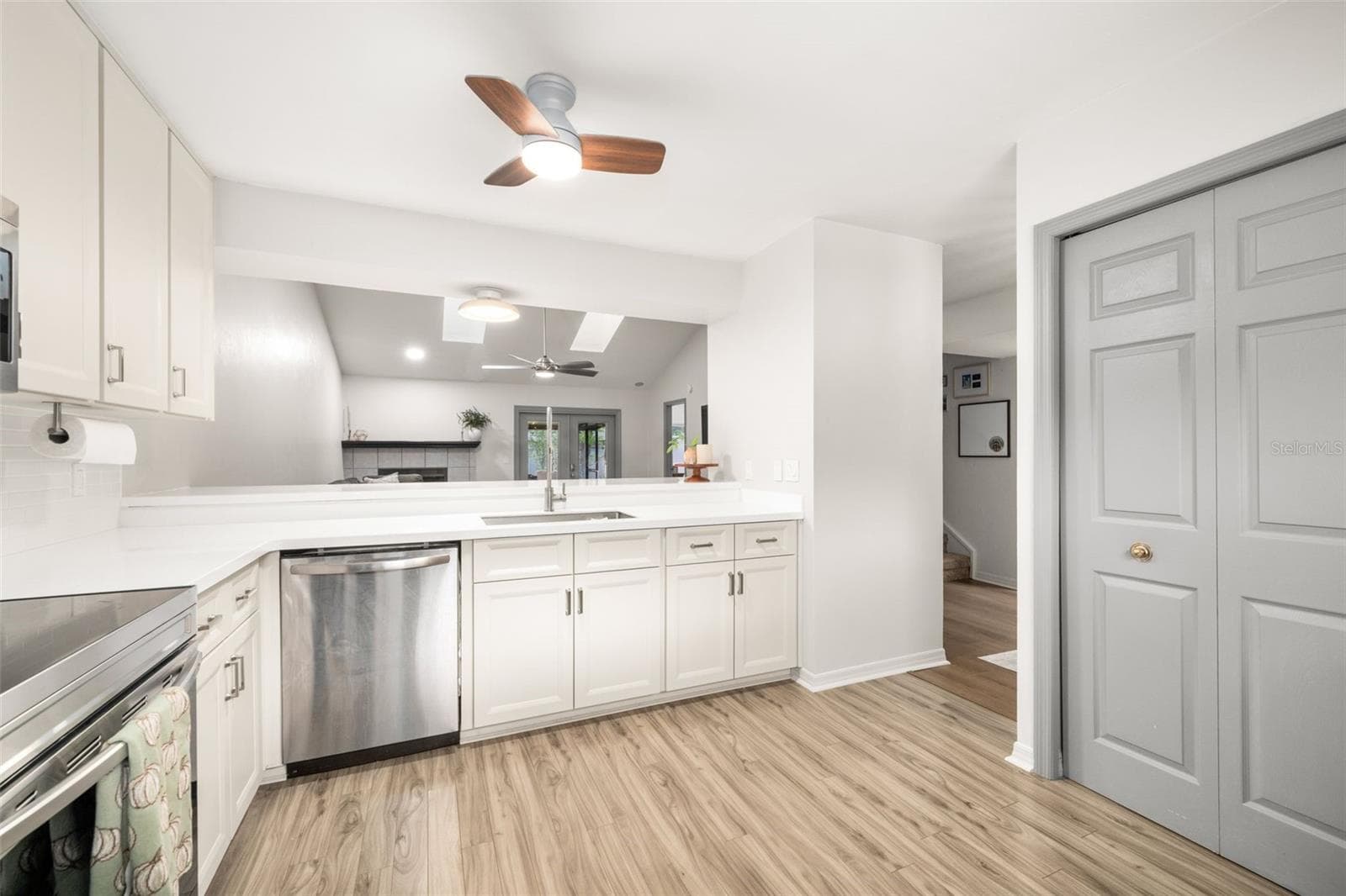 Updated Kitchen - 3745 NW 58TH PL, GAINESVILLE