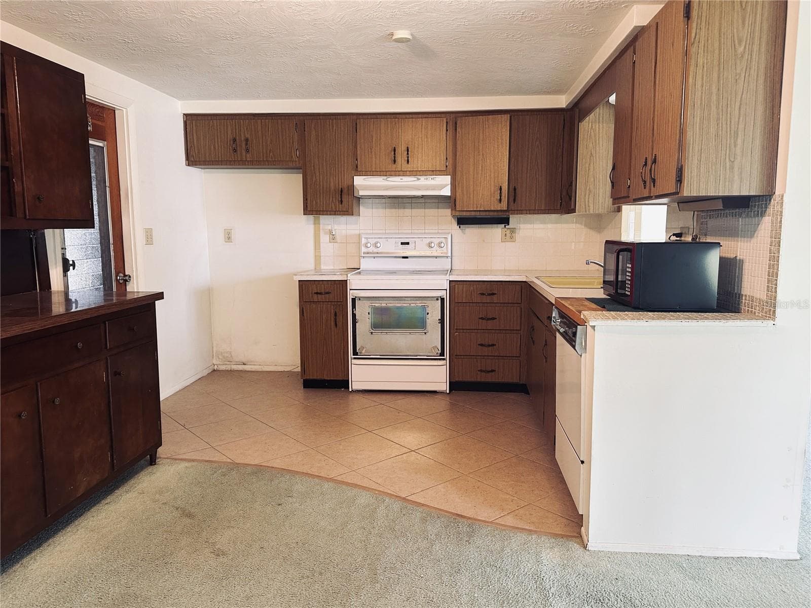 Kitchen - 3249 TRASK DR, HOLIDAY