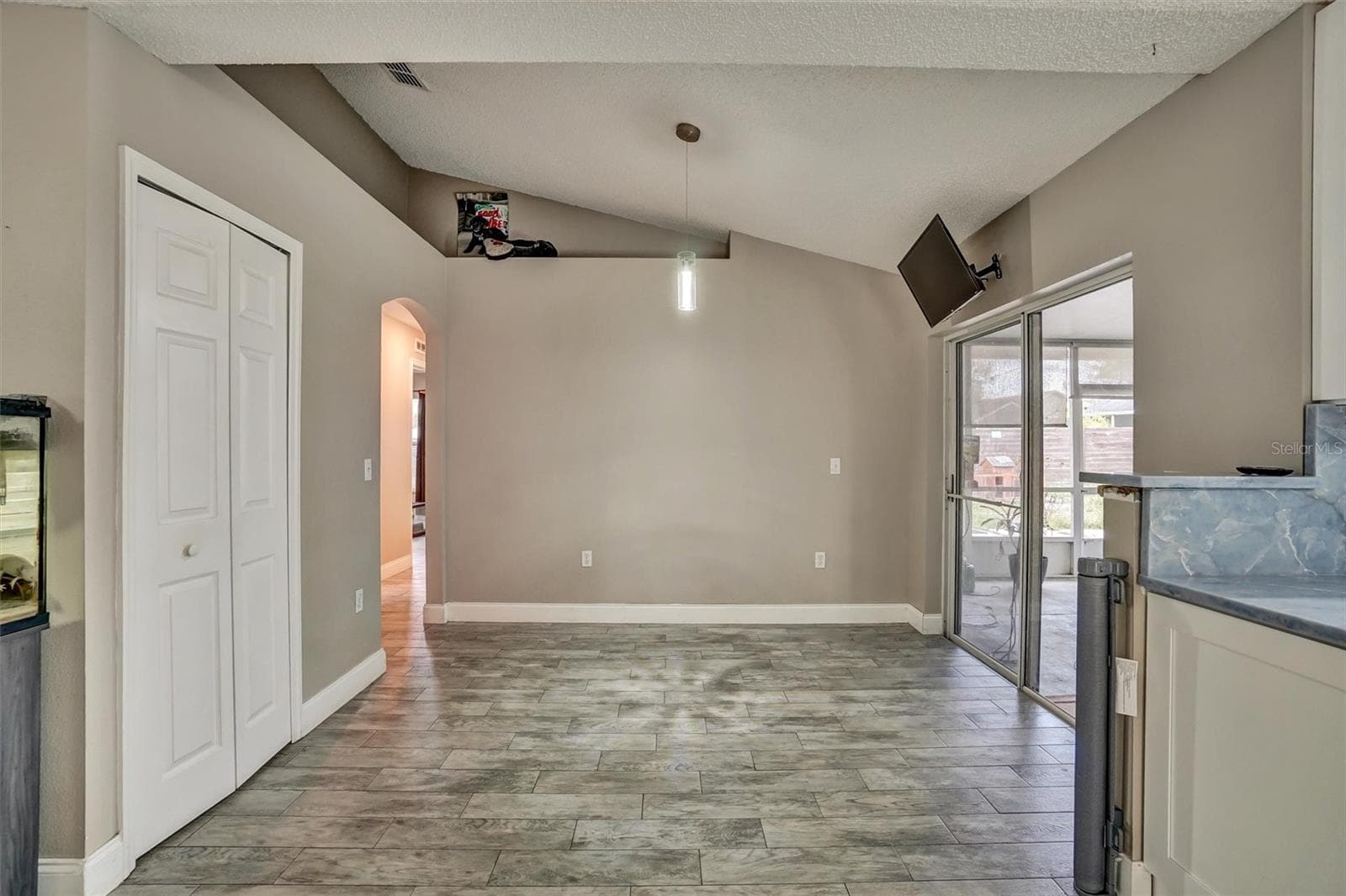 Single Family Residence at 3046 BLAINE CIR, DELTONA, photo 10 of 30