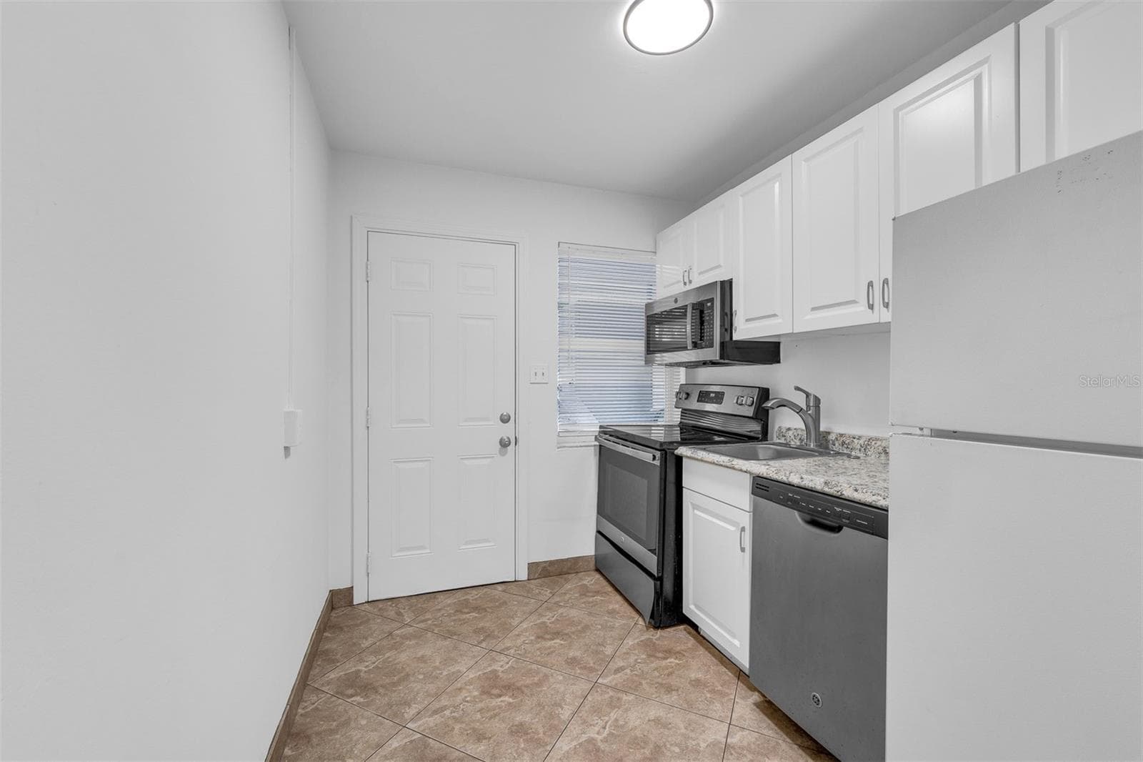 Kitchen - 1104 E HARWOOD ST, ORLANDO