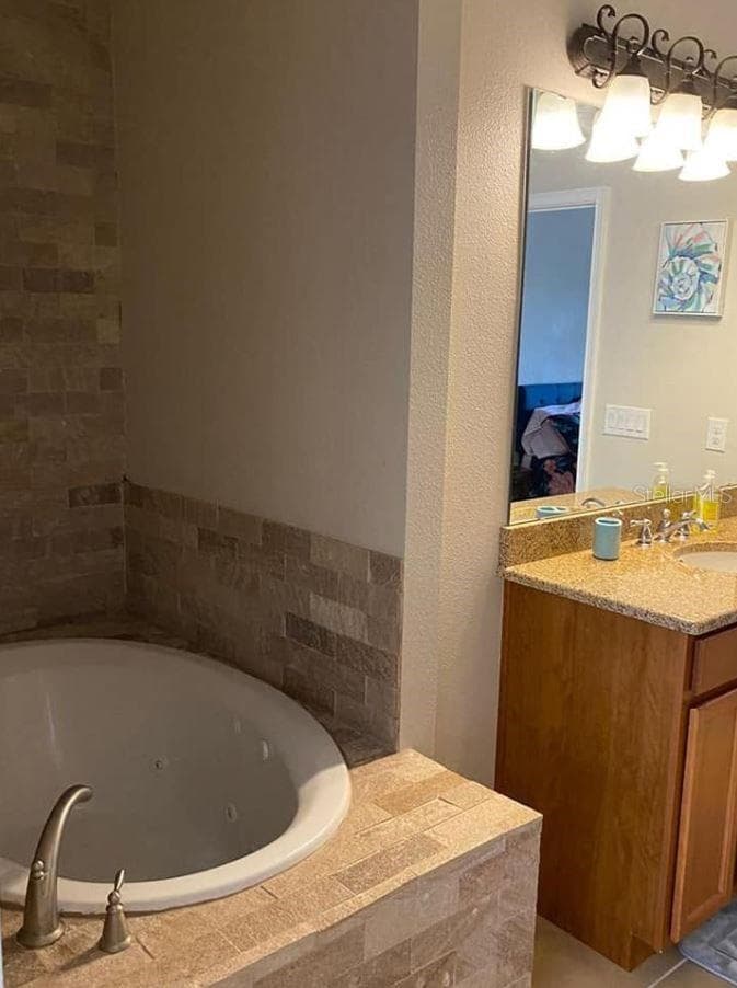 Townhouse at 2544 BELLA VISTA DR, DAVENPORT, photo 13 of 20