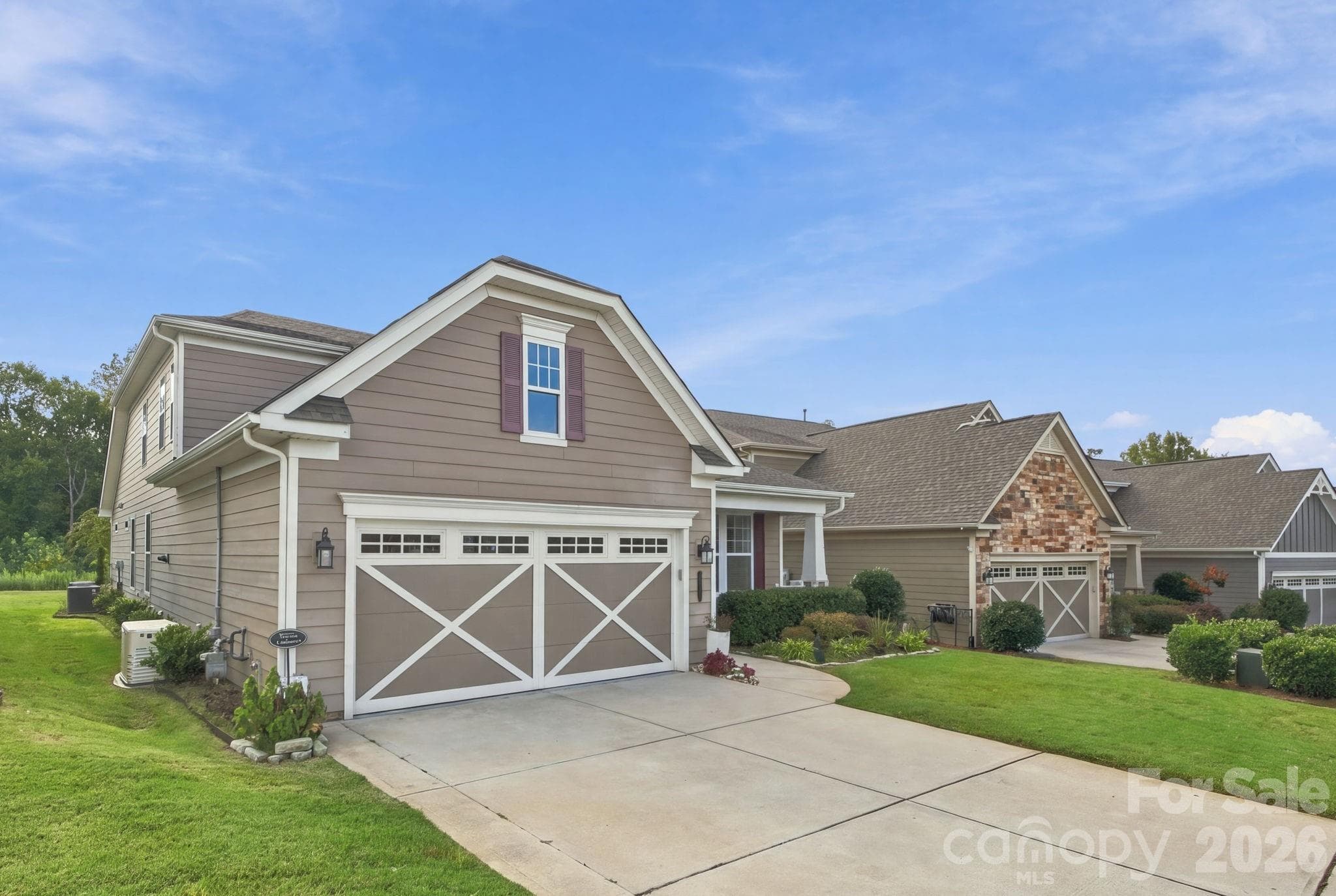Single Family Residence at 8407 Festival Way, Charlotte, photo 2 of 34