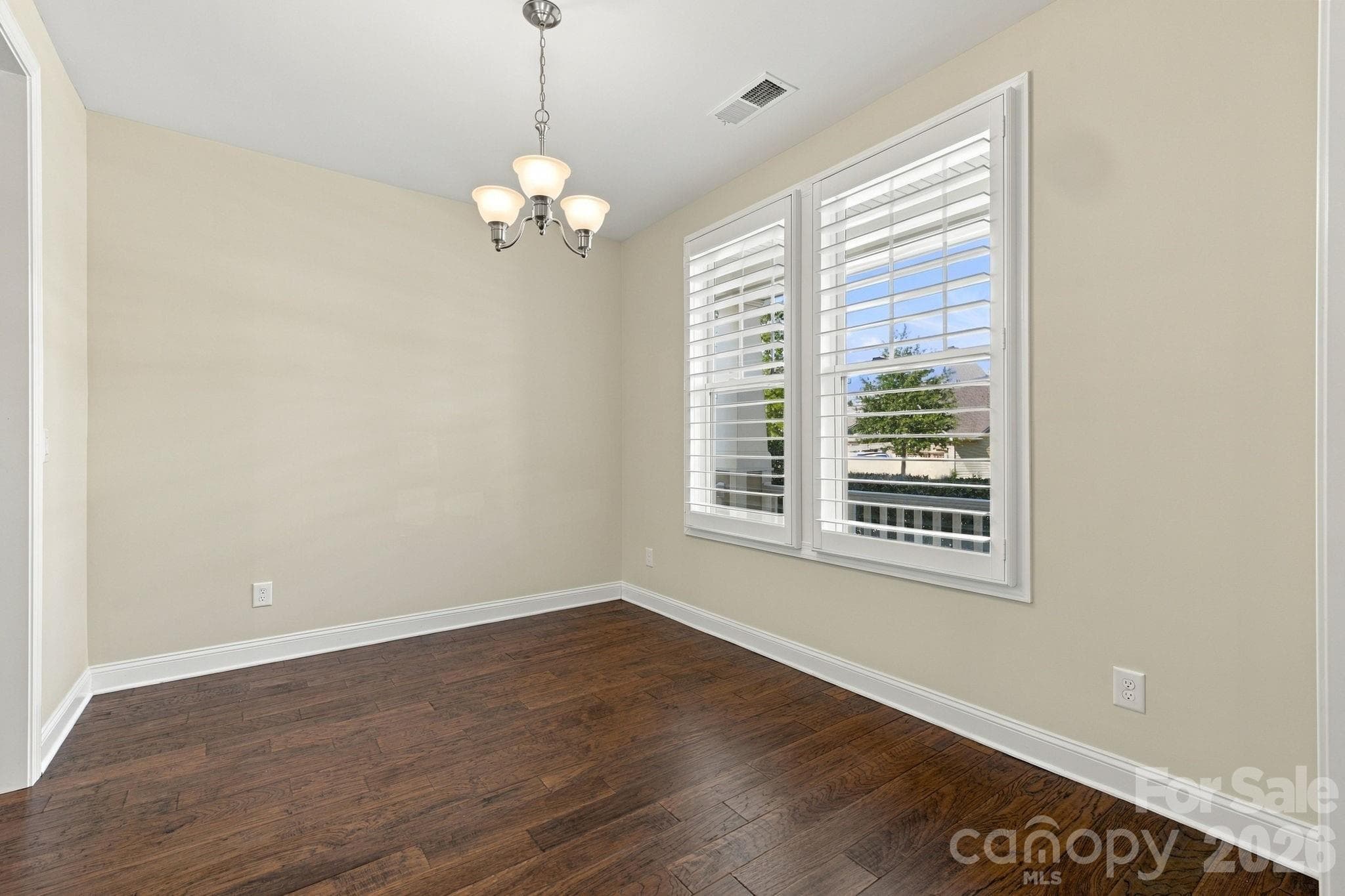 Single Family Residence at 8407 Festival Way, Charlotte, photo 10 of 34