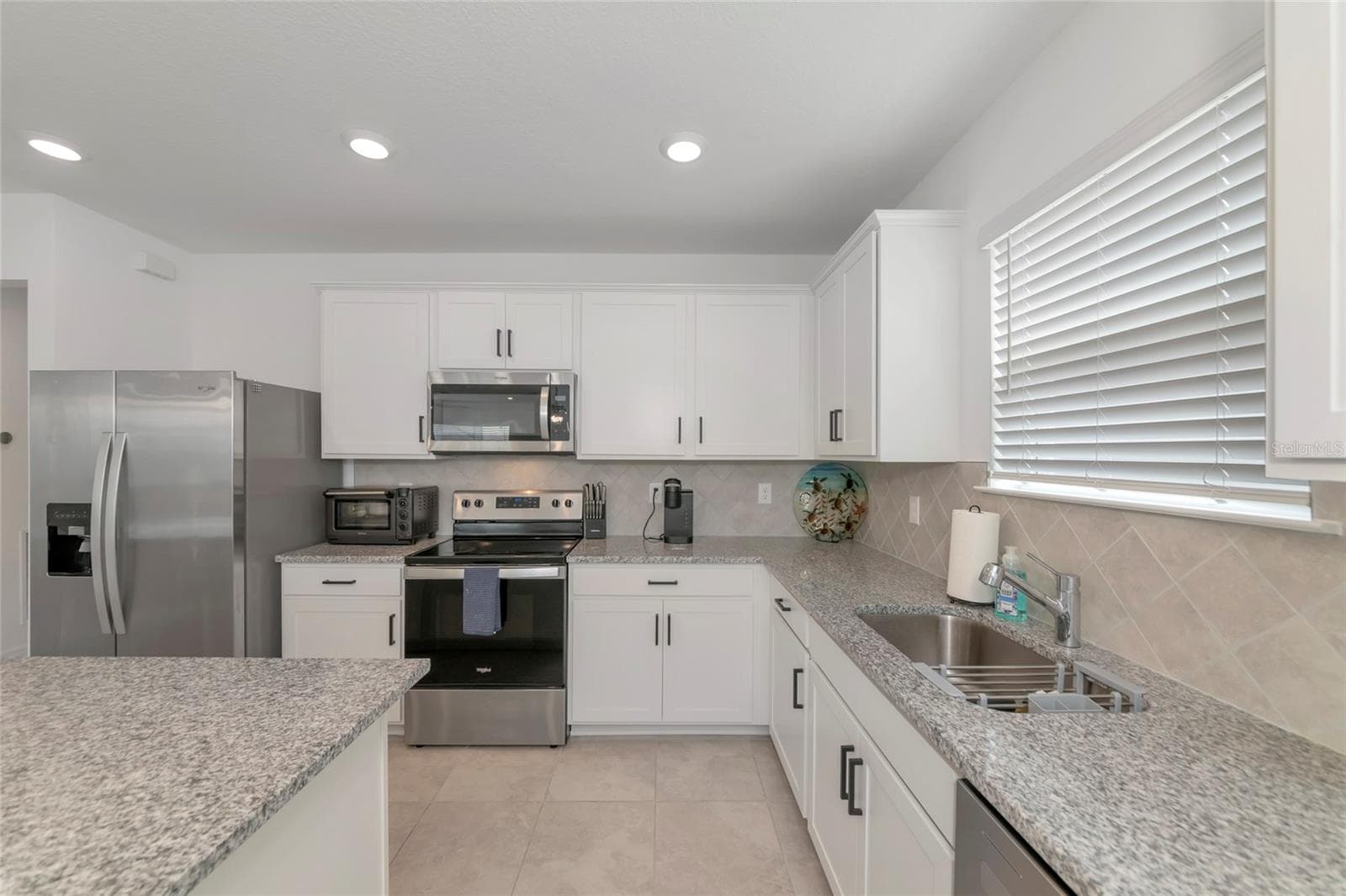 Single Family Residence at 11742 MOONSAIL DR, PARRISH, photo 18 of 70