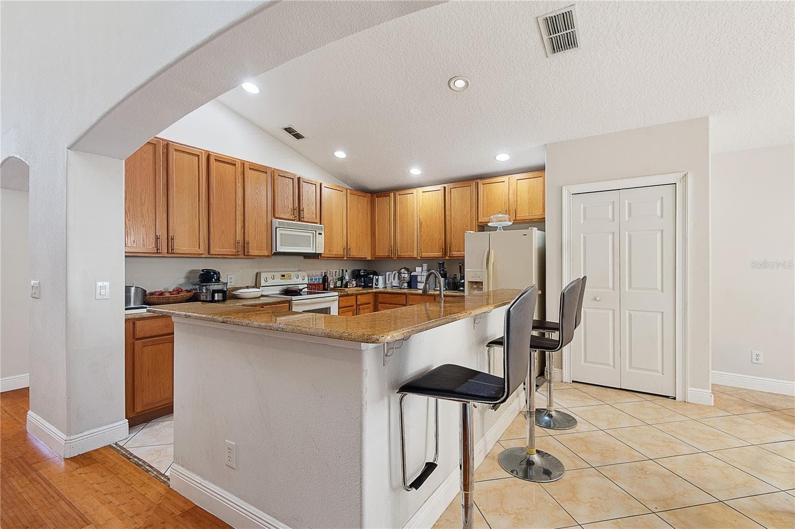 Single Family Residence at 239 LARGOVISTA DR, OAKLAND, photo 39 of 81