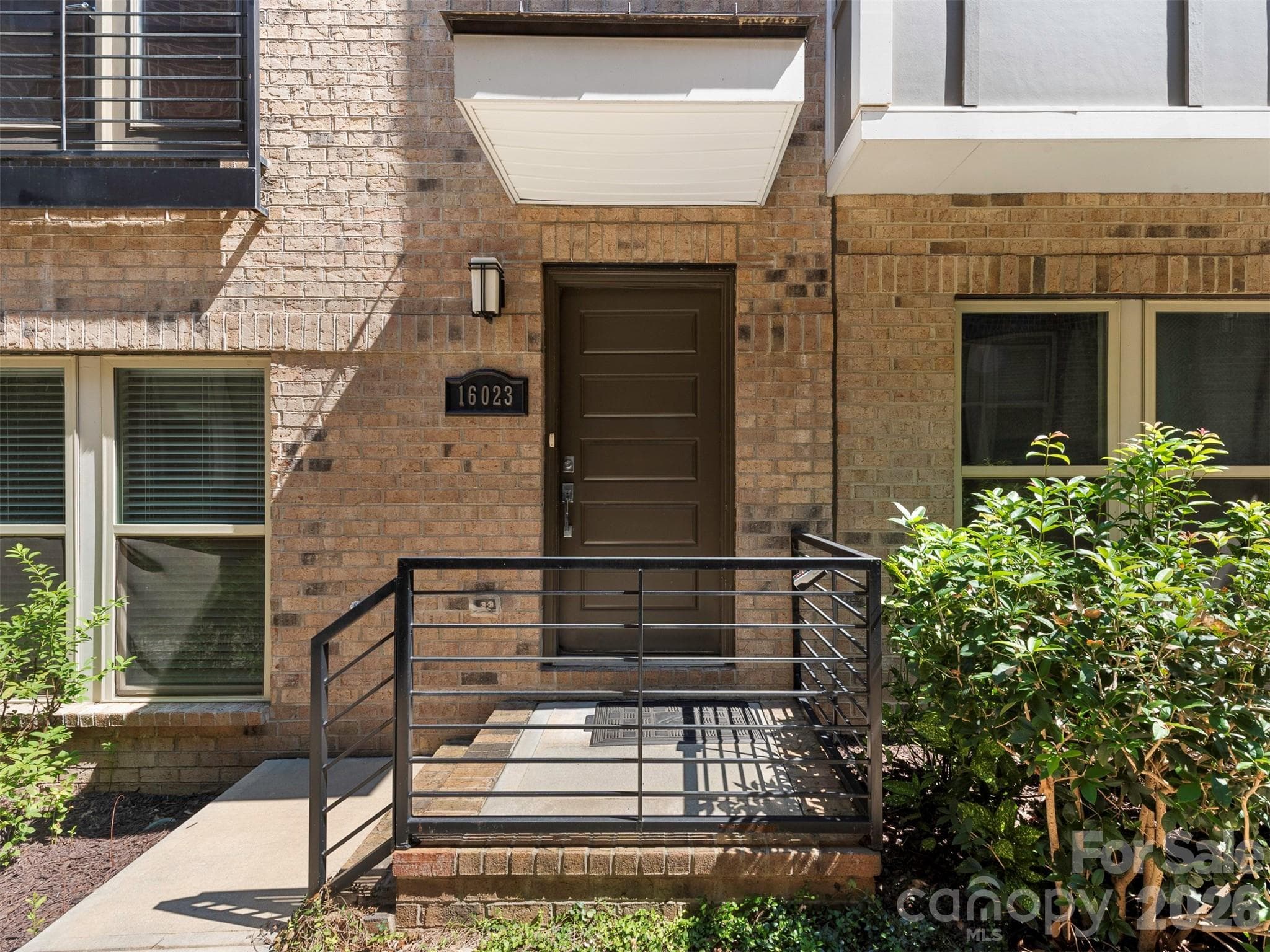 16023 Roscoe Lane