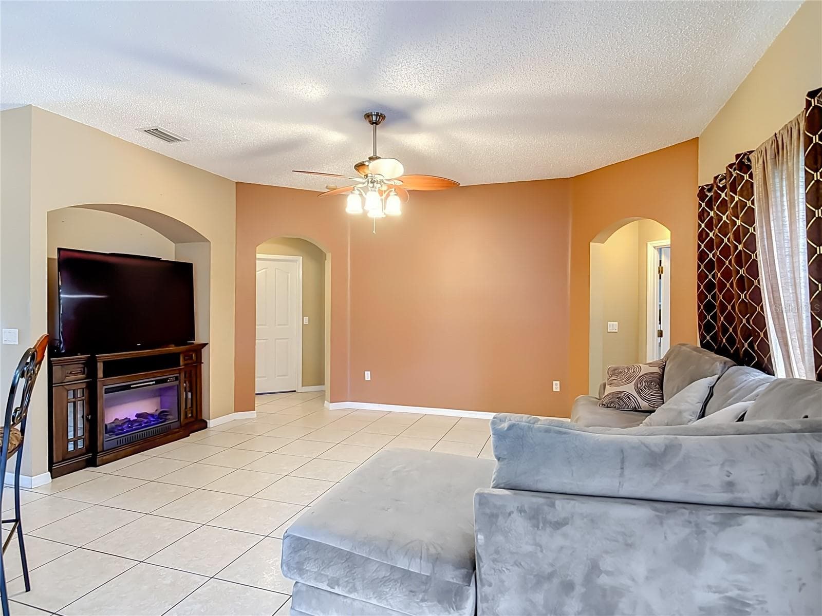Single Family Residence at 2136 CARLA DR, DELTONA, photo 15 of 52