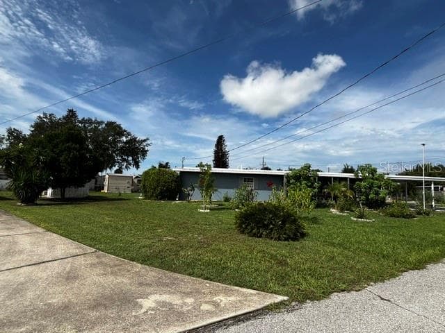 Corner View of the Property - 1513 PLEASANT ST, TAVARES