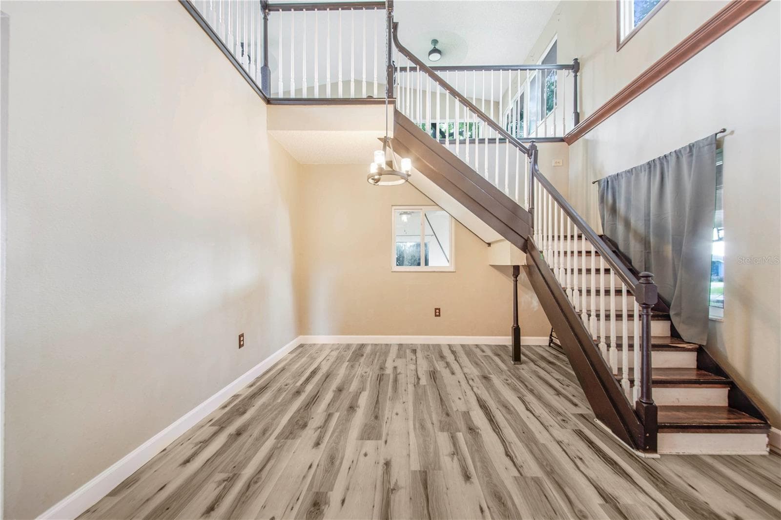Single Family Residence at 709 HIGHLANDS AVE, DUNDEE, photo 7 of 42