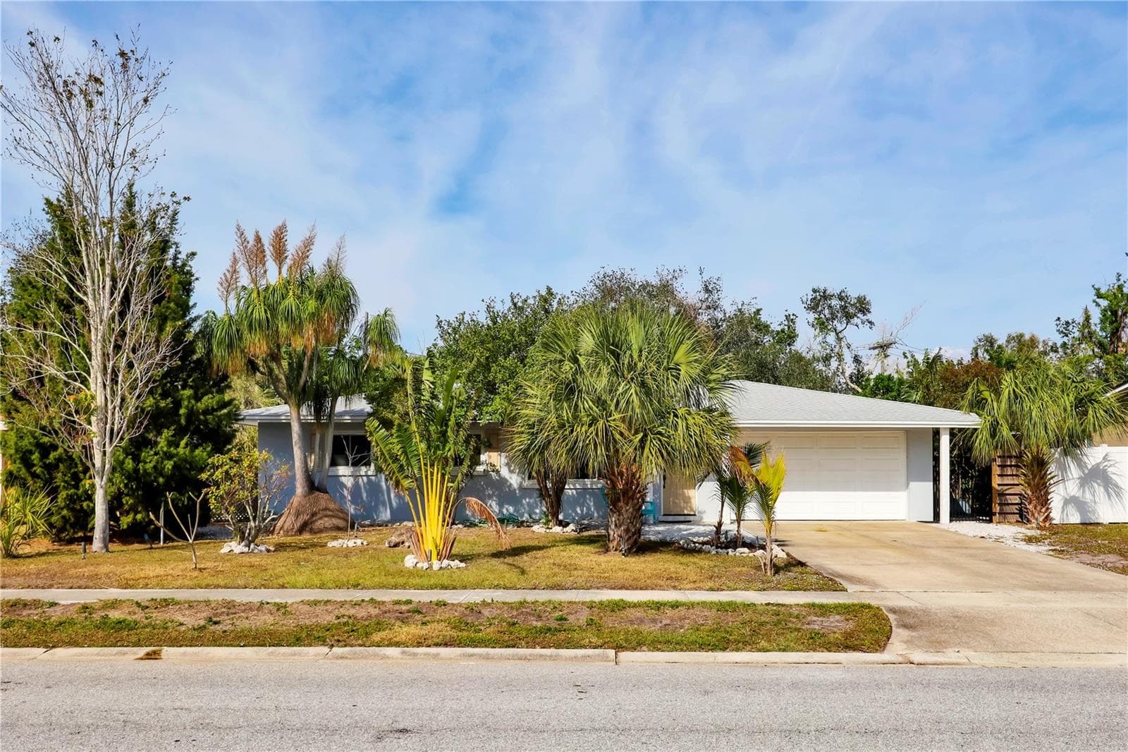 Single Family Residence at 2503 BISPHAM RD, SARASOTA, photo 2 of 24