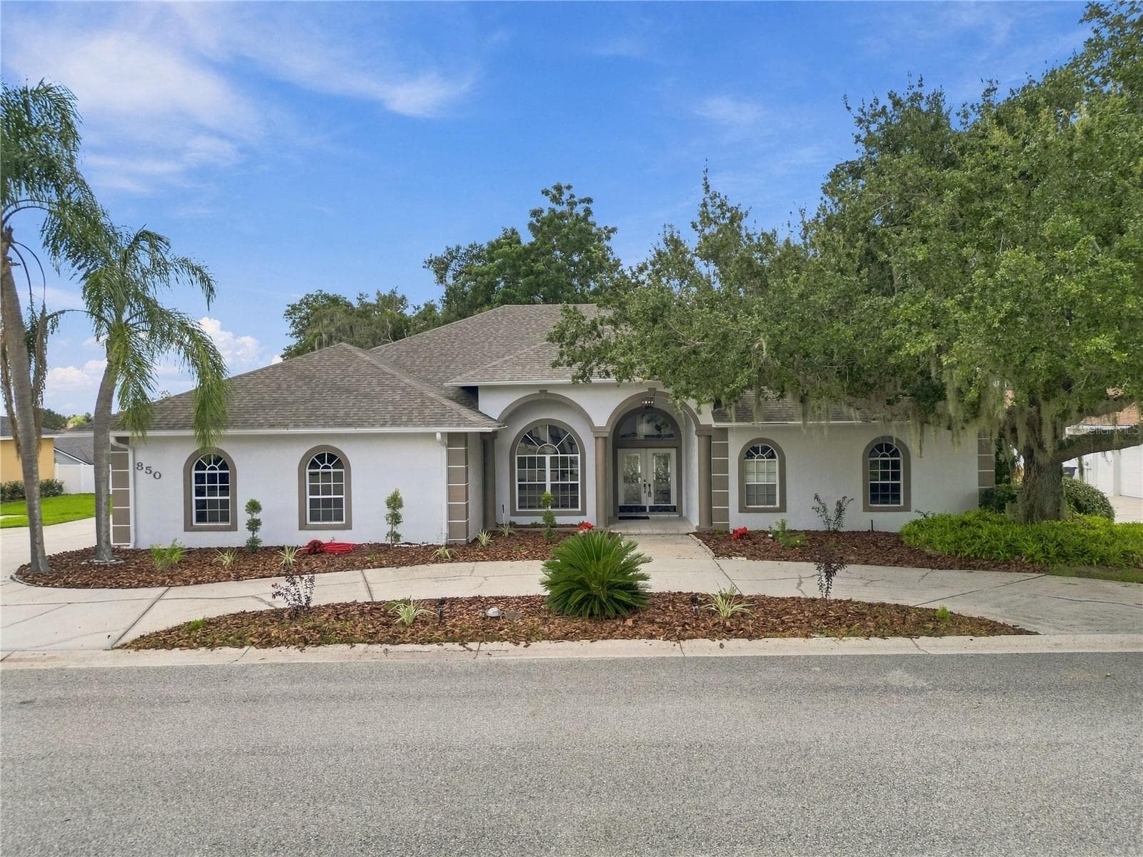 850 HANOVER WAY