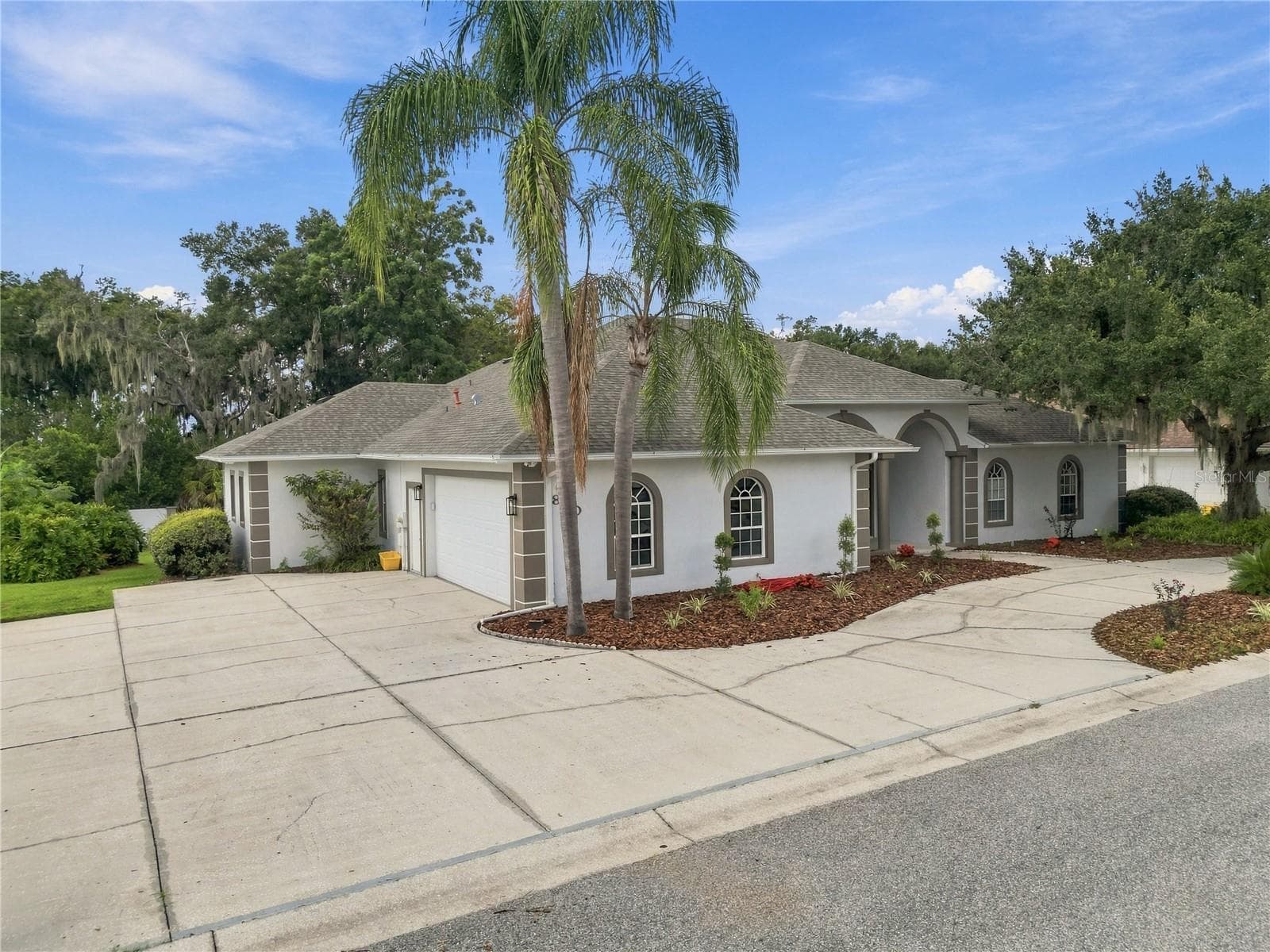 Side of property - 850 HANOVER WAY, LAKELAND