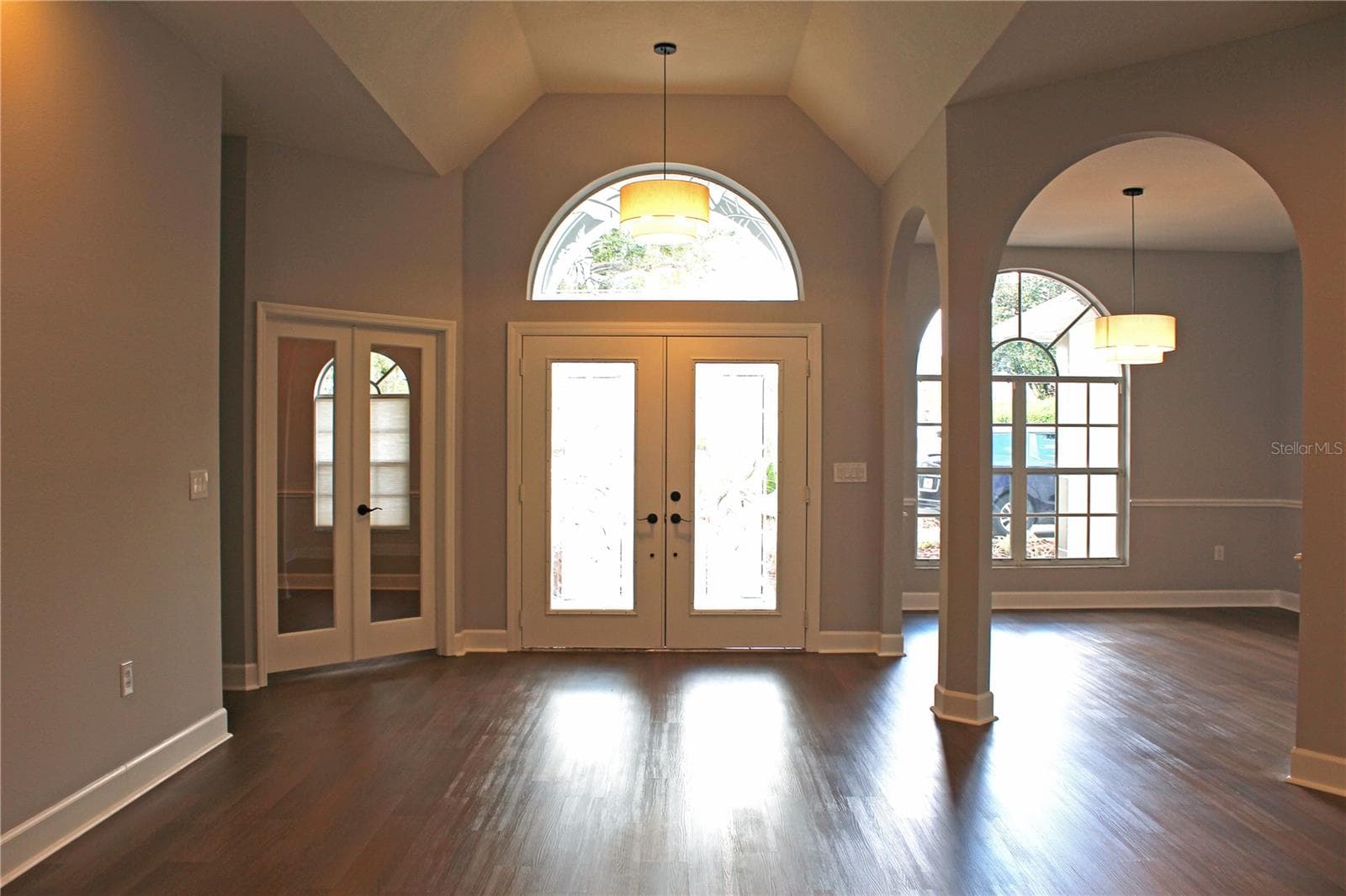 Front entrance showing dining room & office - 850 HANOVER WAY, LAKELAND