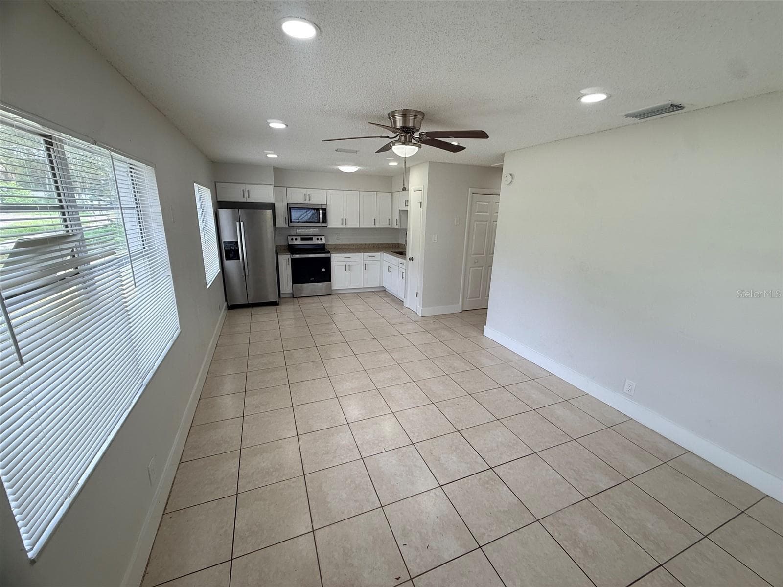 Half Duplex at 10123 N 11TH ST #B, TAMPA, photo 13 of 25