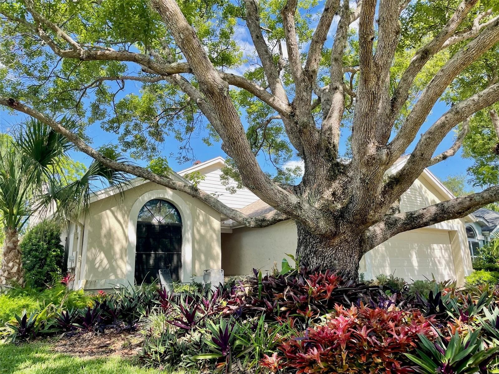 Single Family Residence at 878 E CHARING CROSS CIR, LAKE MARY, photo 6 of 40