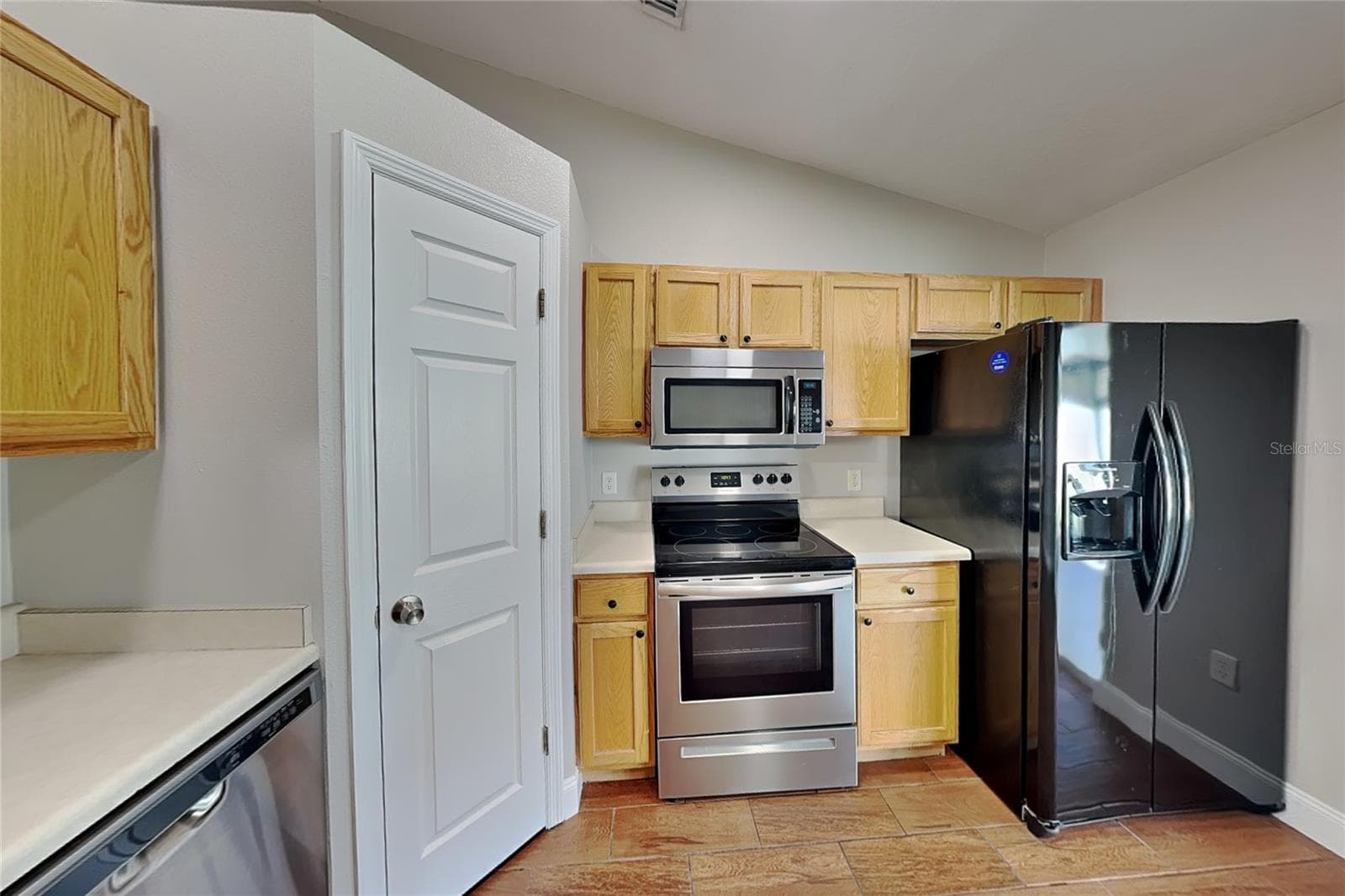 Single Family Residence at DADE CITY, photo 6 of 17
