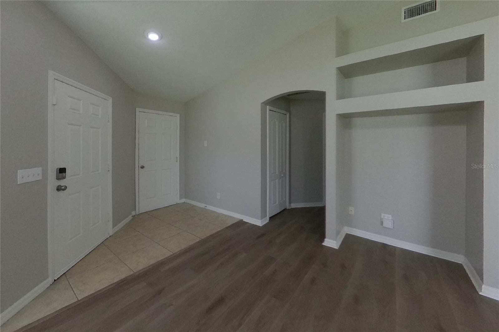 Single Family Residence at RIVERVIEW, photo 2 of 18