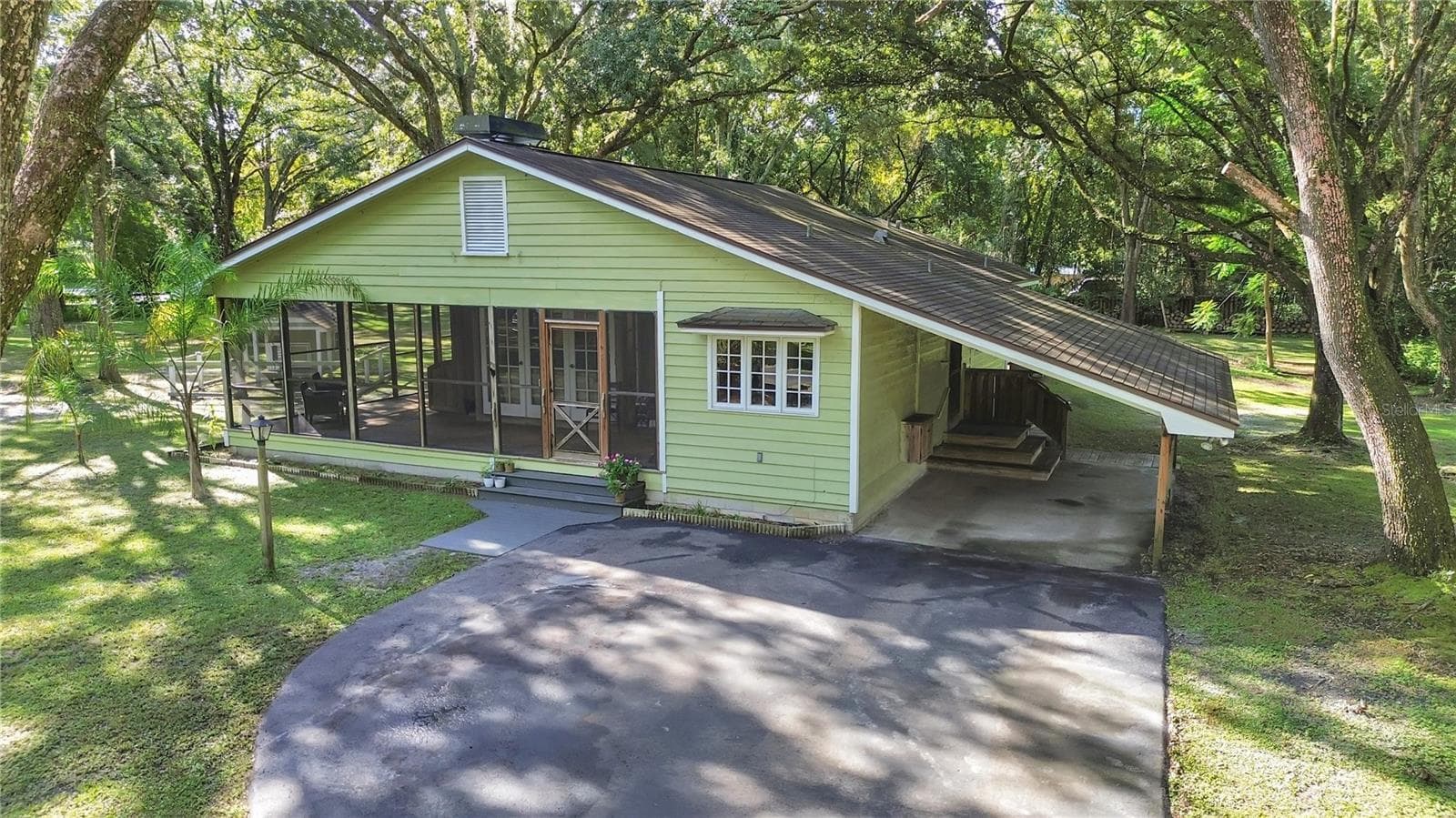 Single Family Residence at 6075 COUNTRY CLUB RD, ZEPHYRHILLS, photo 3 of 47