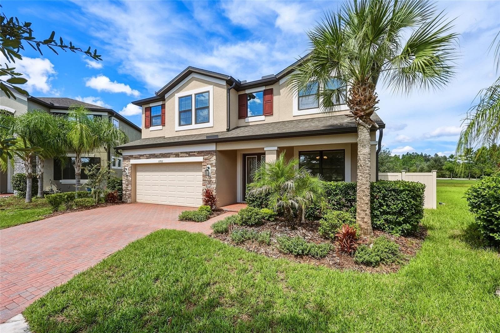 Single Family Residence at 10702 PLEASANT KNOLL DR, TAMPA, photo 2 of 71
