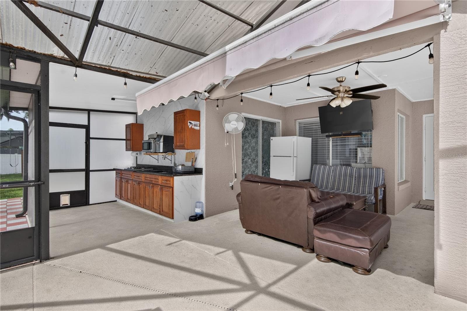 Single Family Residence at 319 OAKWOOD CT, LAKE MARY, photo 49 of 72