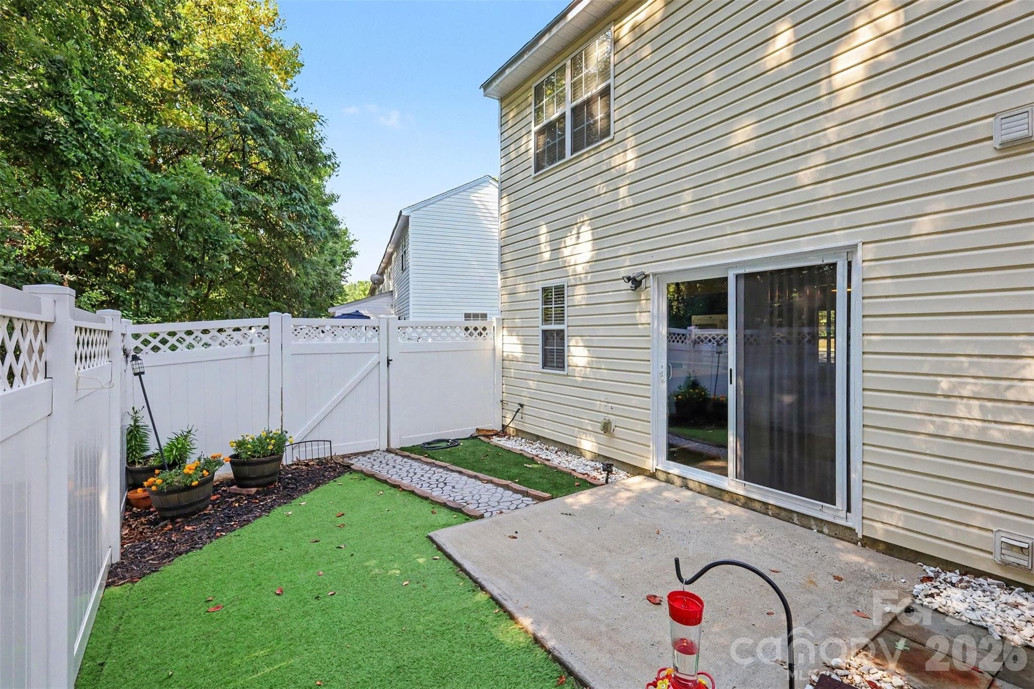 Townhouse at 10134 Frosty Lane, Charlotte, photo 24 of 26