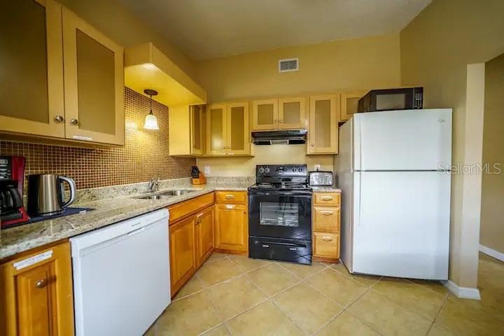 Duplex at 1912-14 MARCIA ST, SARASOTA, photo 5 of 25