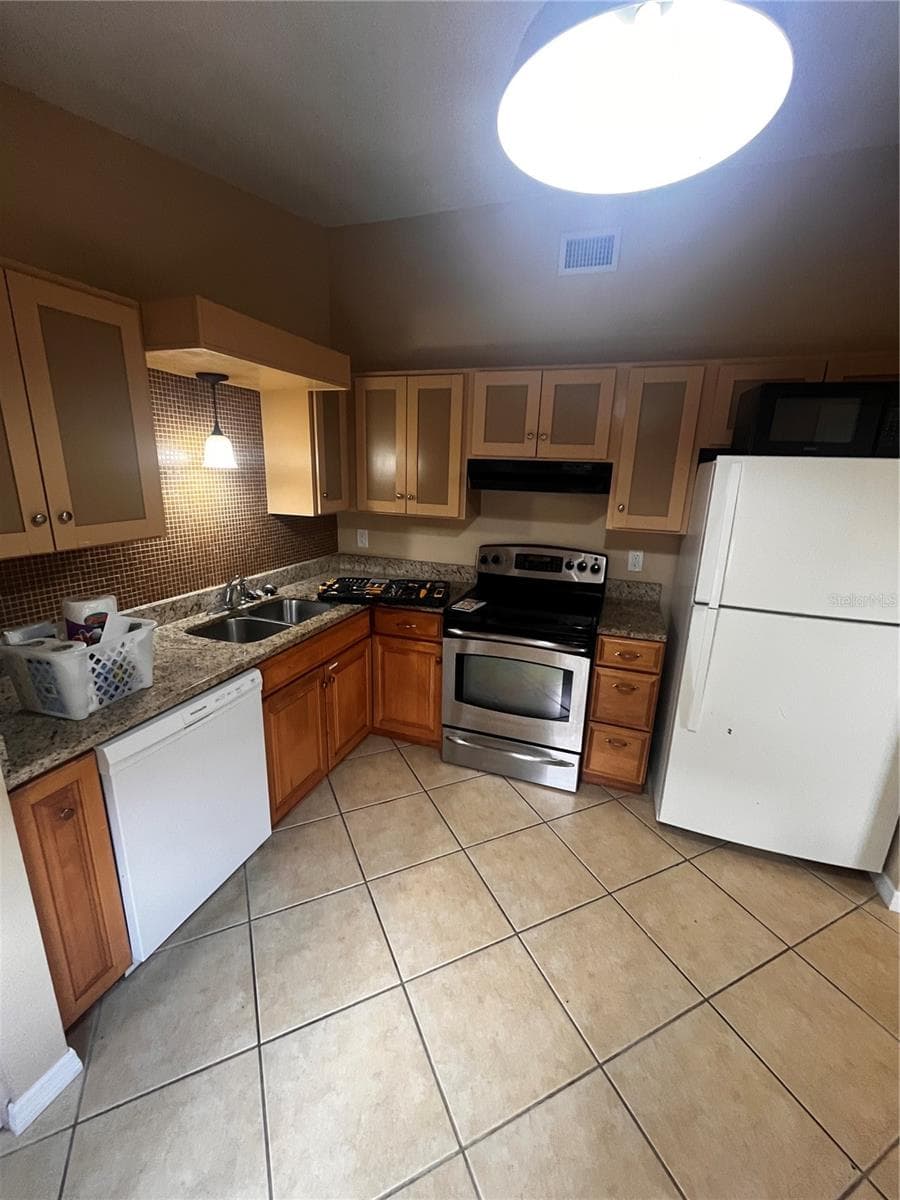 Duplex at 1912-14 MARCIA ST, SARASOTA, photo 16 of 25