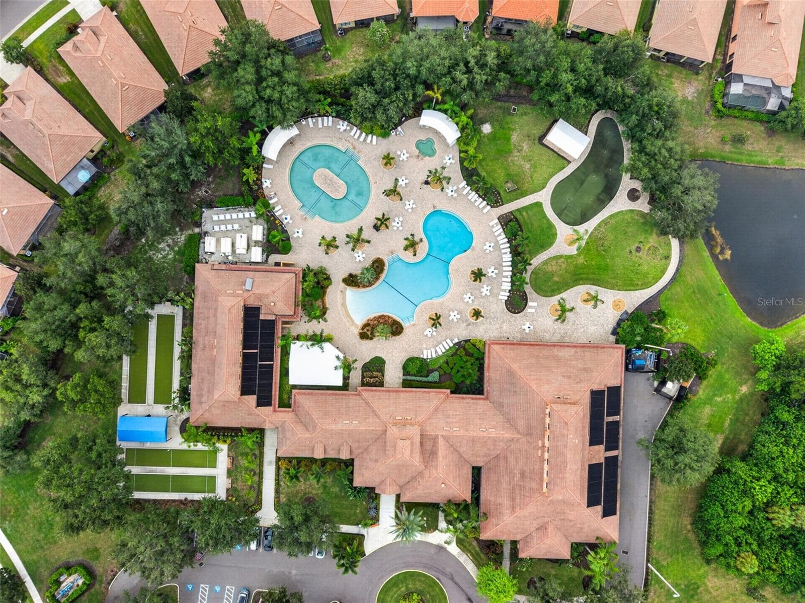 Villa at 125 SHELL FALLS DR, APOLLO BEACH, photo 37 of 42