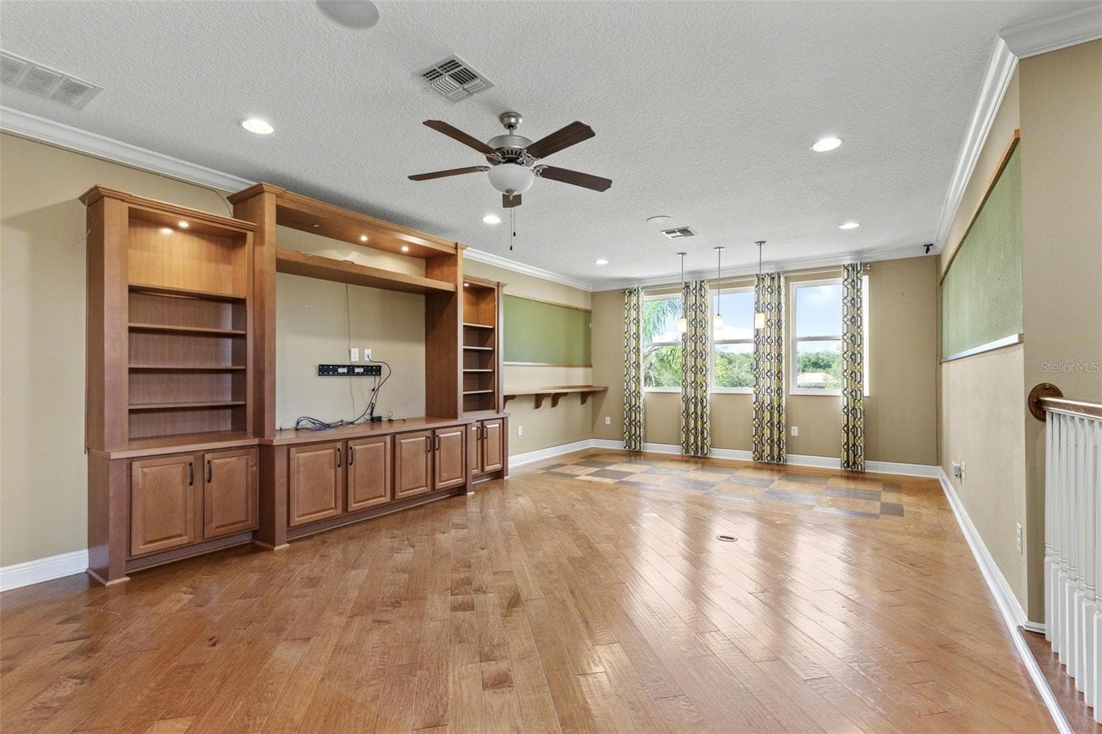 Single Family Residence at 31921 REDTAIL RESERVE BLVD, SORRENTO, photo 28 of 40