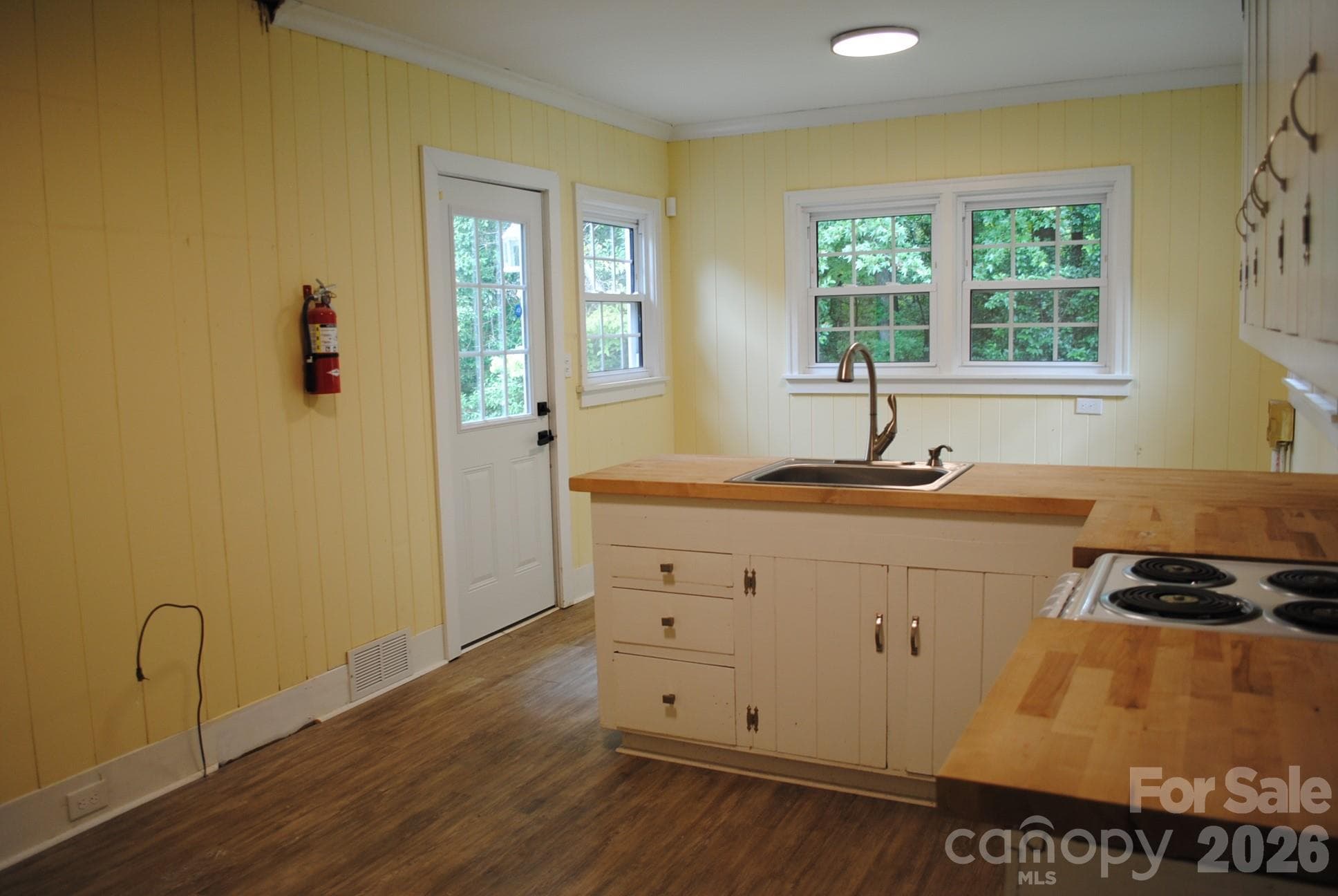 Single Family Residence at 636 Statesville Boulevard, Salisbury, photo 11 of 18
