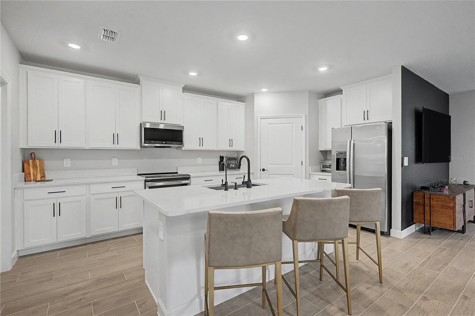 Villa at 10906 RUSTIC EVE CT, LAND O LAKES, photo 9 of 56