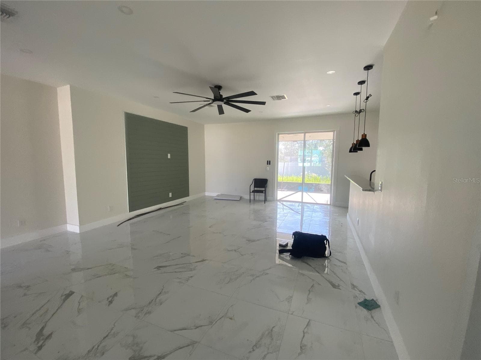 family room - 410 CITROEN DR, SEBRING