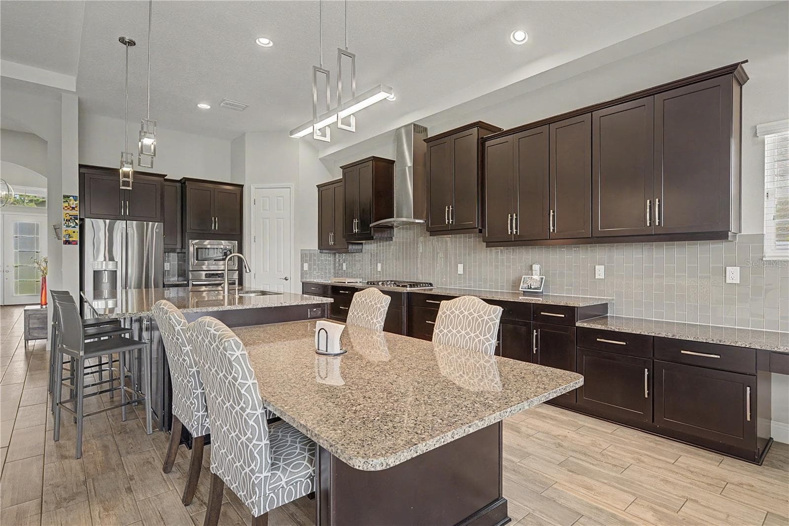 Single Family Residence at 8118 WATER COLOR DR, LAND O LAKES, photo 14 of 60