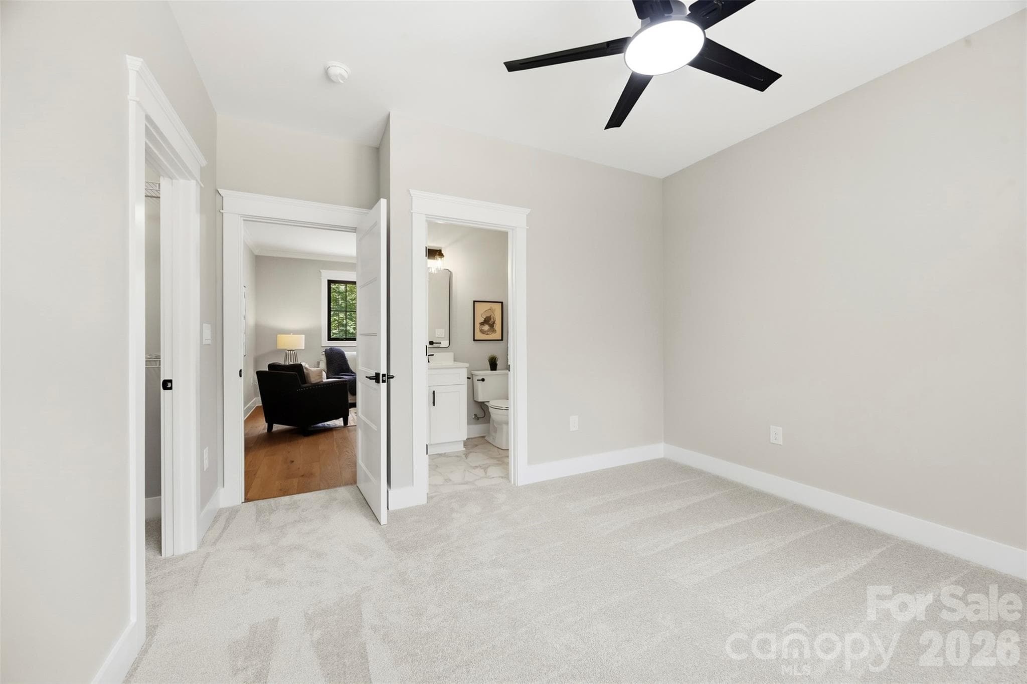 Upper level bedroom with attached bath and walk in closet. - 3515 Capricorn Road, Lancaster