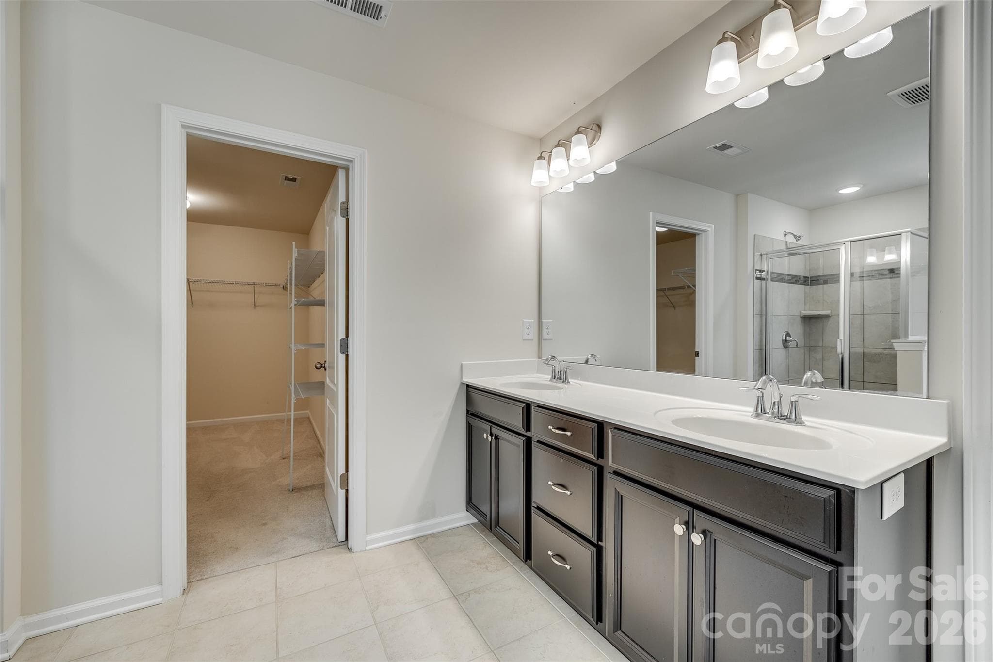 Single Family Residence at 910 Ashton Oak Court, Fort Mill, photo 34 of 48