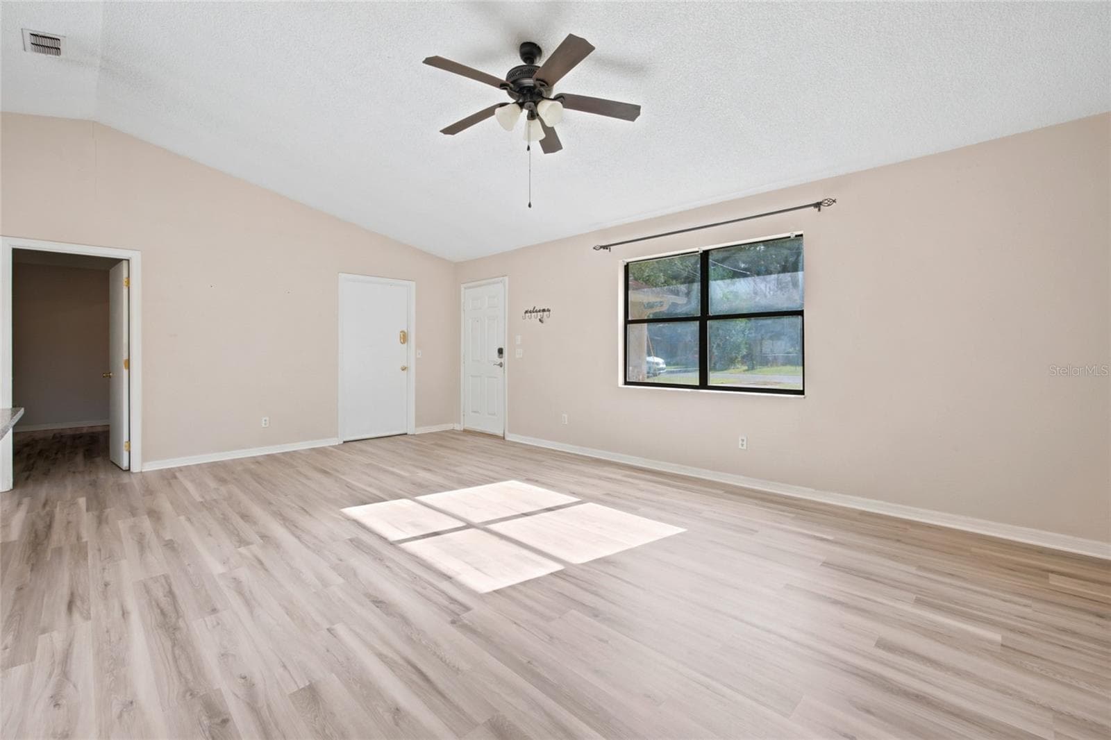 Single Family Residence at 6322 NW 65TH CT, OCALA, photo 5 of 26